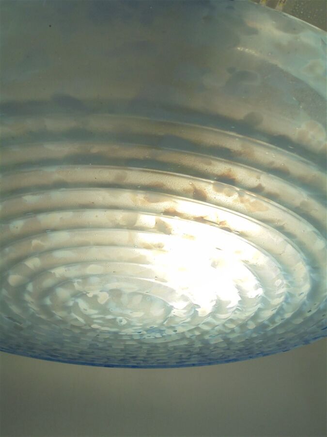 Suspension en verre moucheté