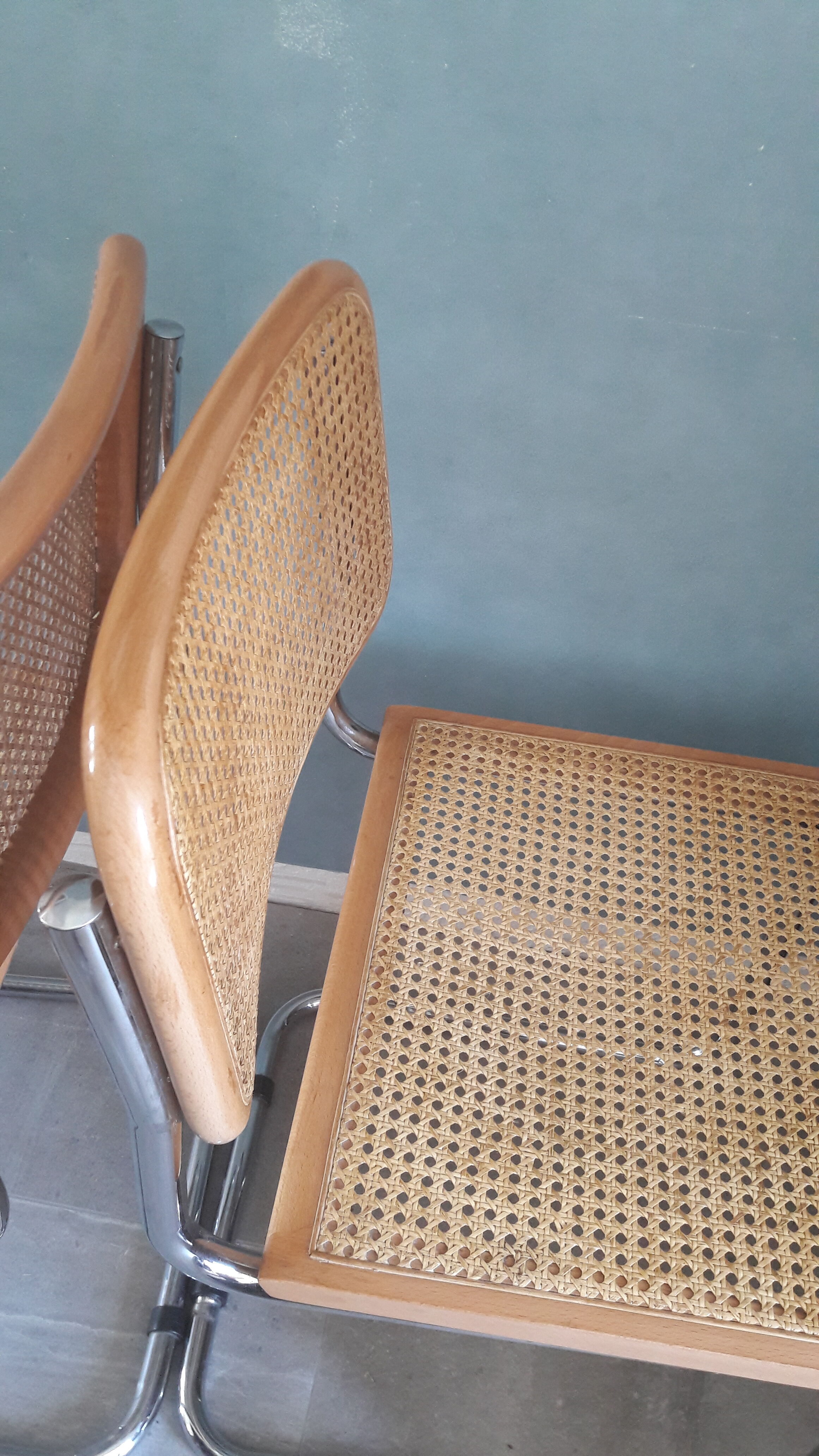 Pair of chairs cesca B32