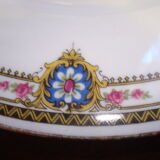 6 flat porcelain plates, "B.F Limoges" garlands of roses and geometric frieze, lot 1.