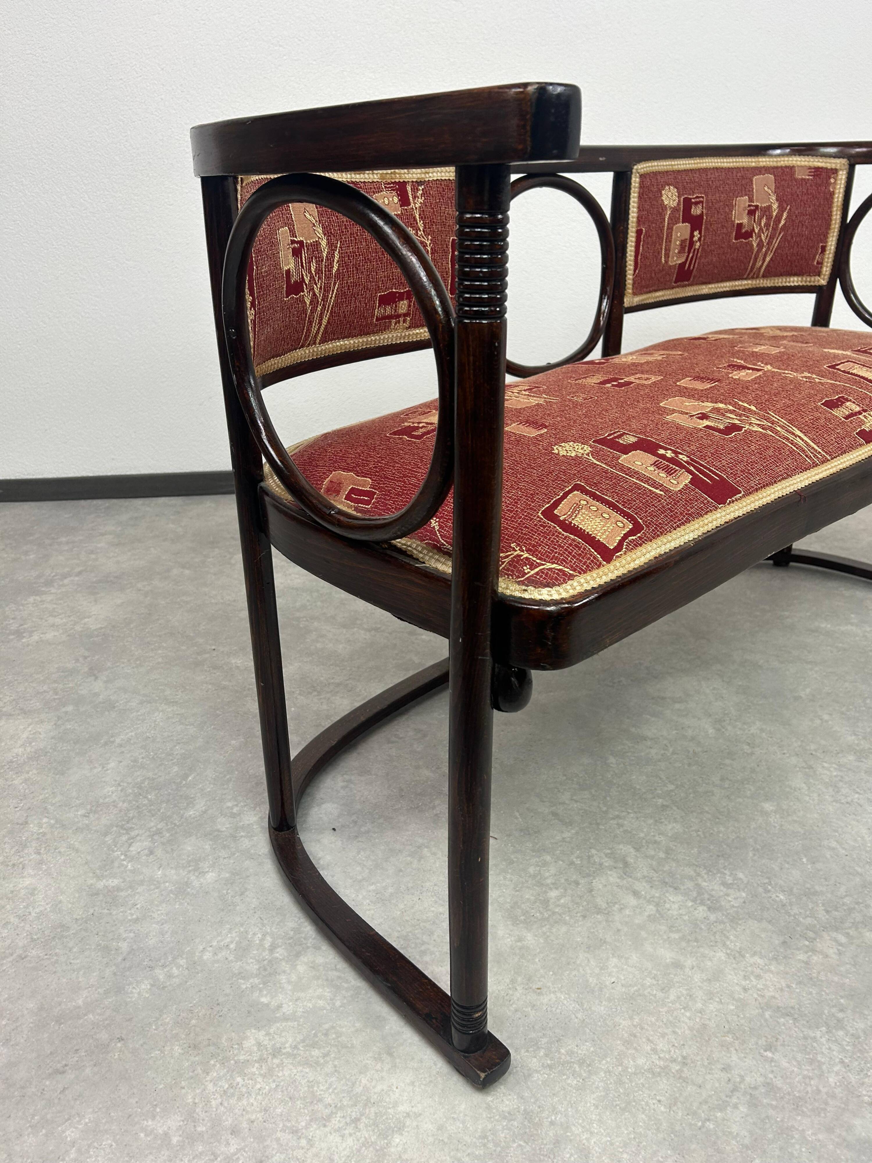 Fledermaus Bench no. 728 by architect Josef Hoffmann