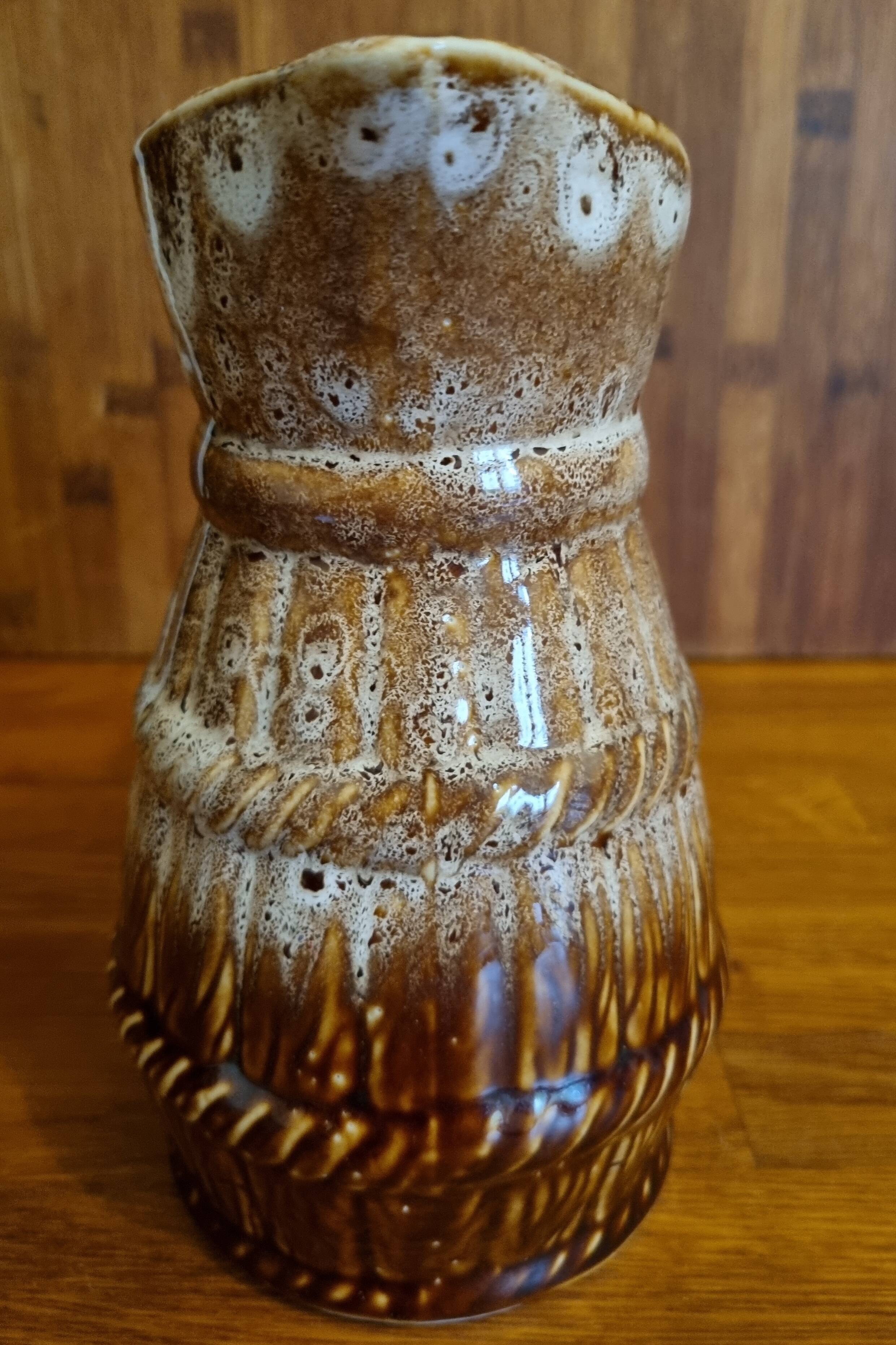Vintage barrel-shaped pitcher 75cl