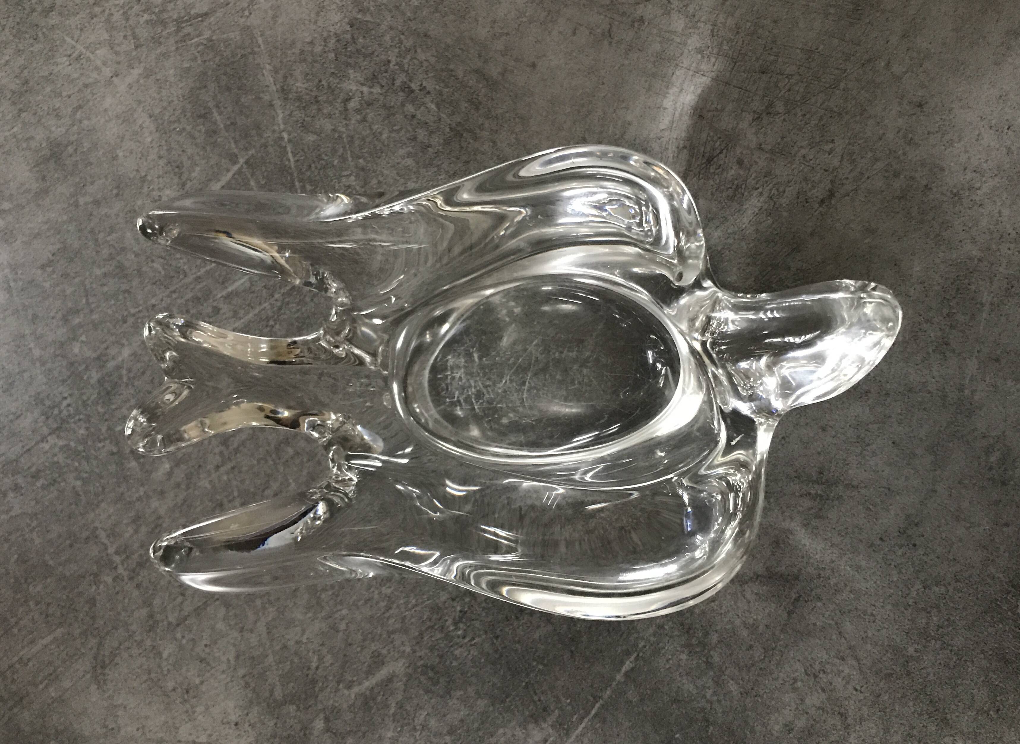 Bird-shaped paperweight, crystal swallow