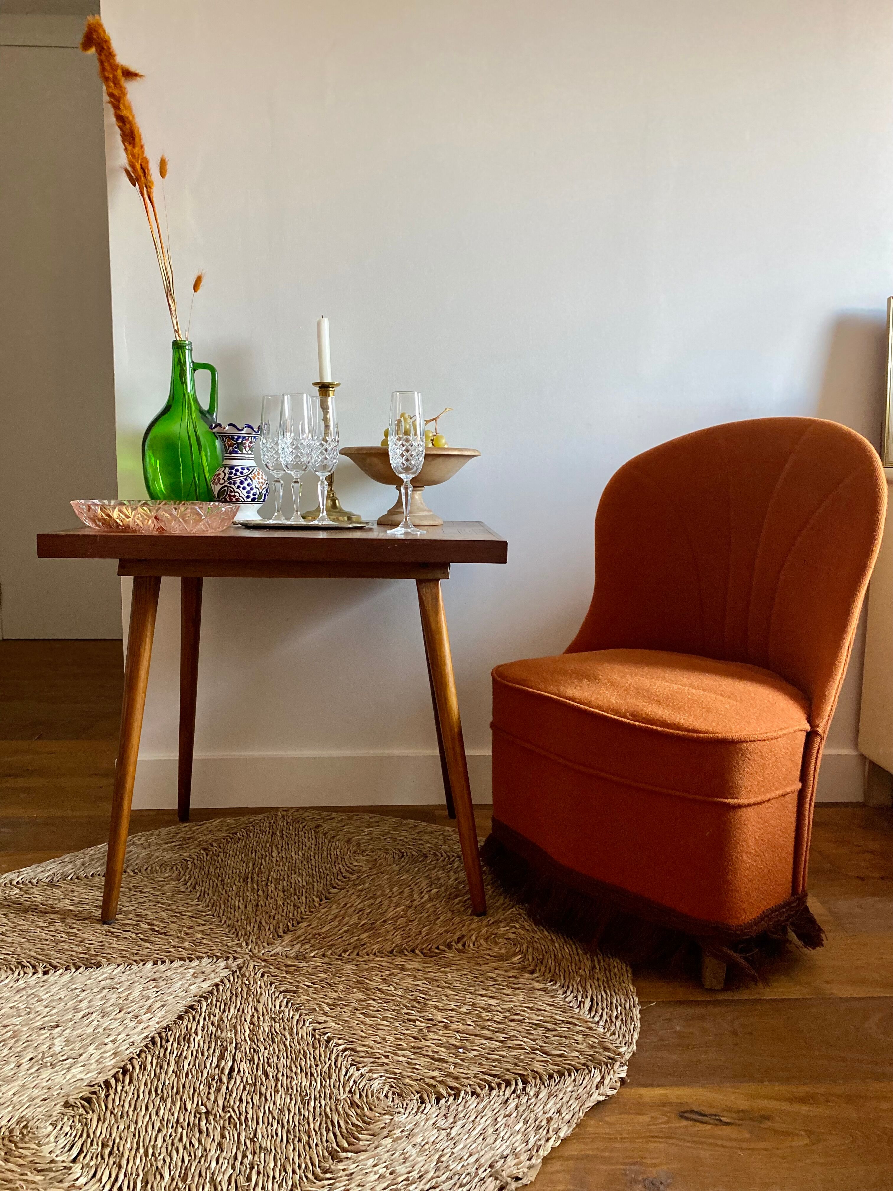 Toad armchair