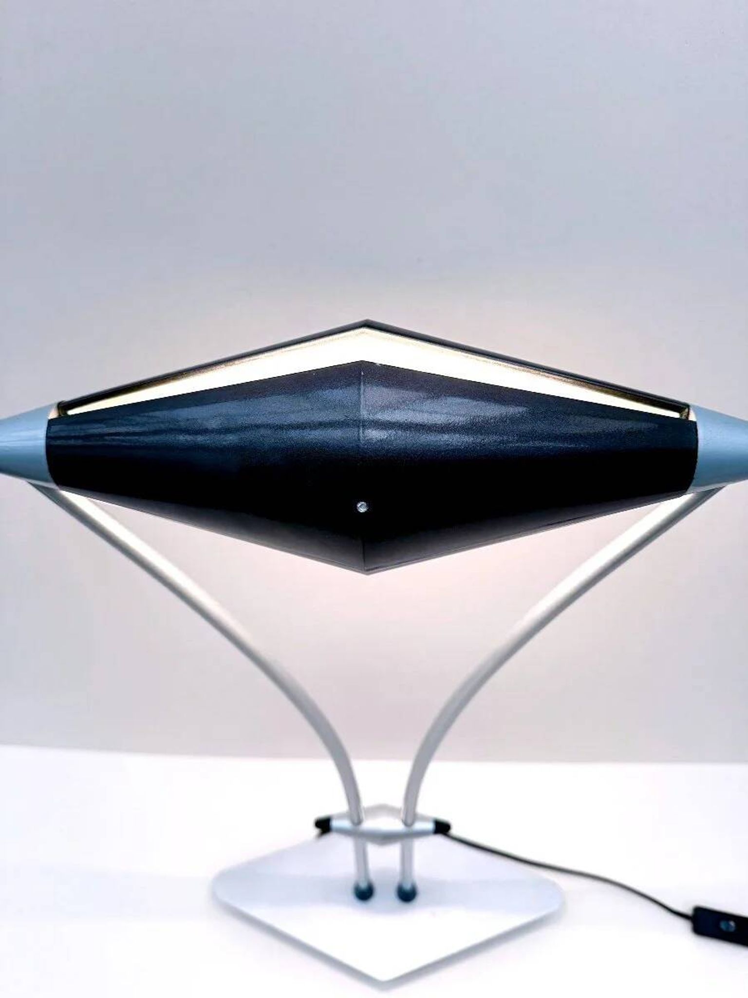 "Plume" lamp by Frans Schrofer for Scopelight Holland in metal, 1980.