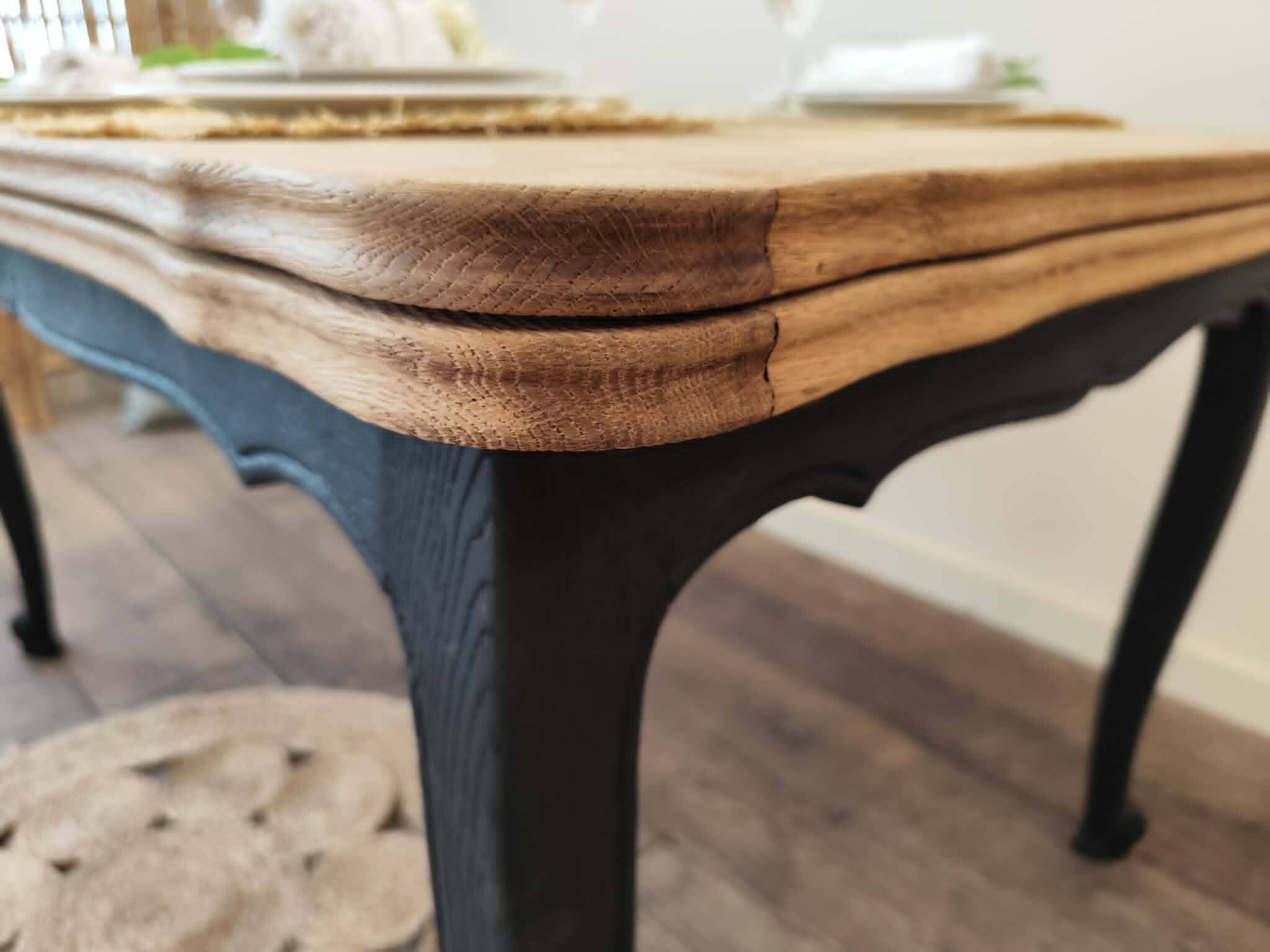 Table style regence en chene massif