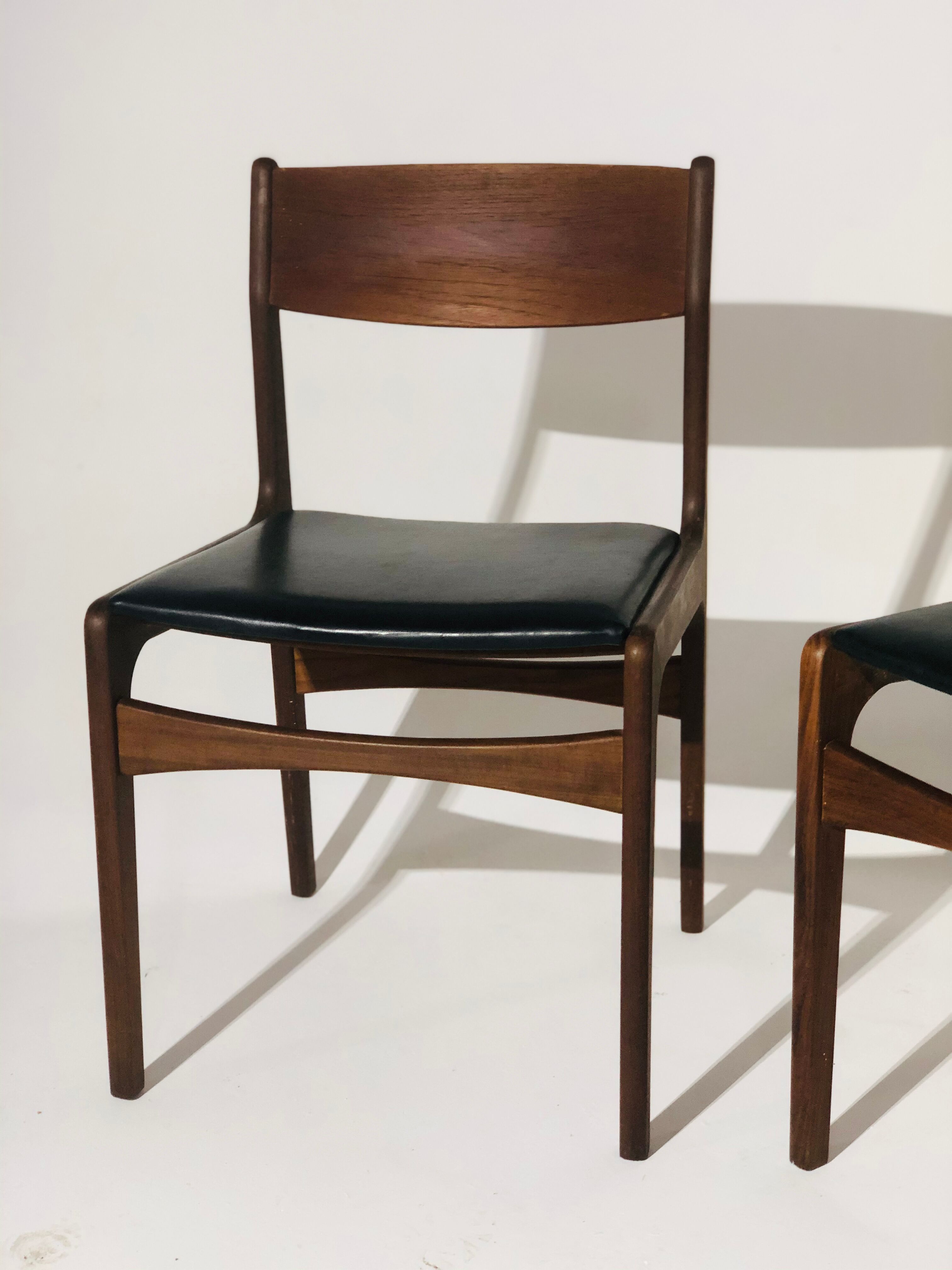 Suite of 3 vintage Scandinavian chairs