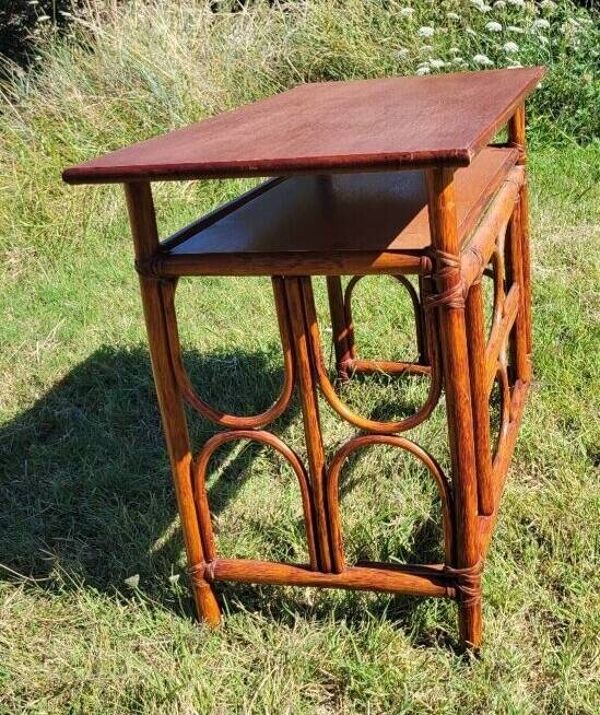 Bureau en bambou et rotin