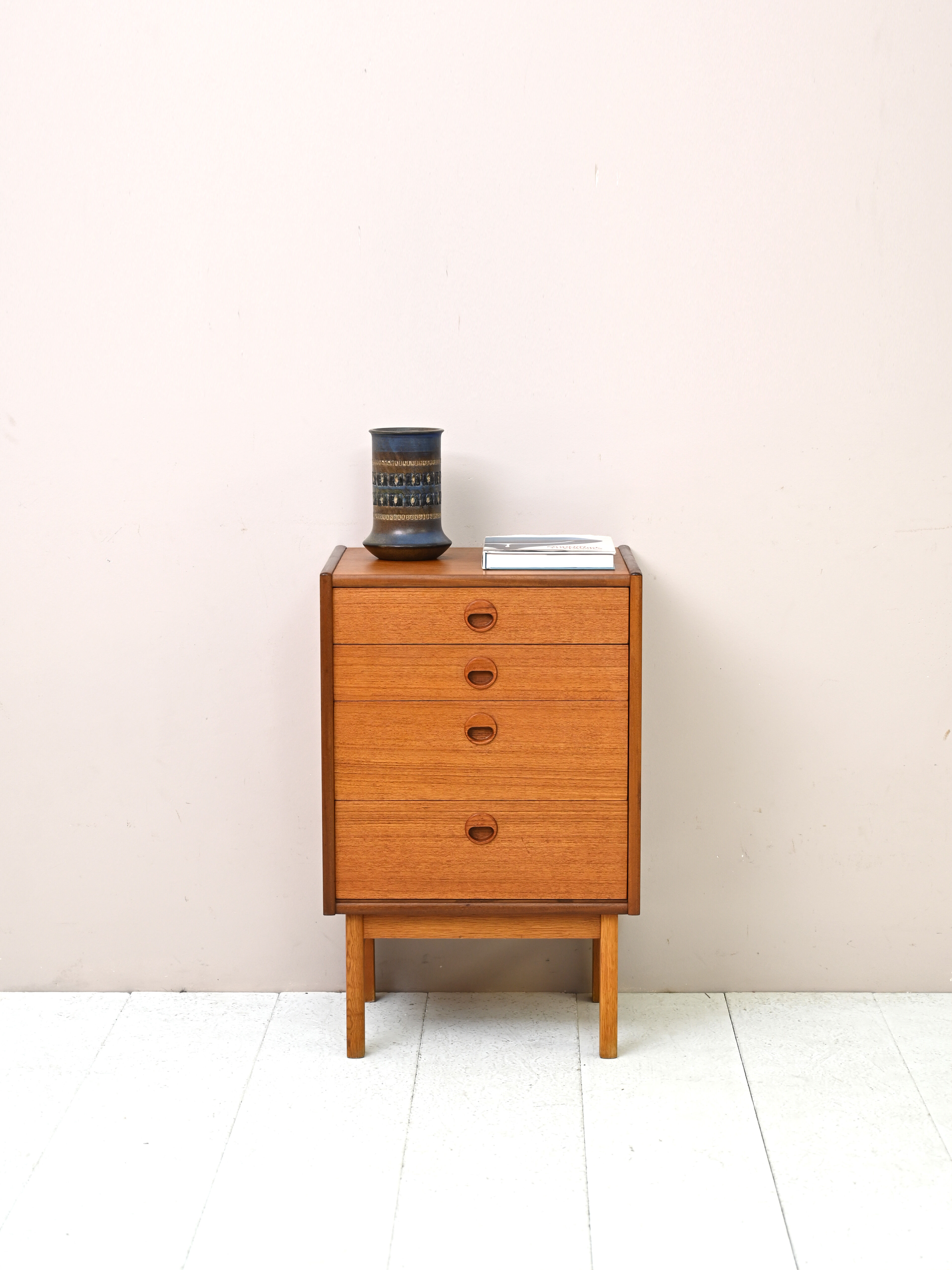 Vintage chest of drawers / Scandinavian nightstand