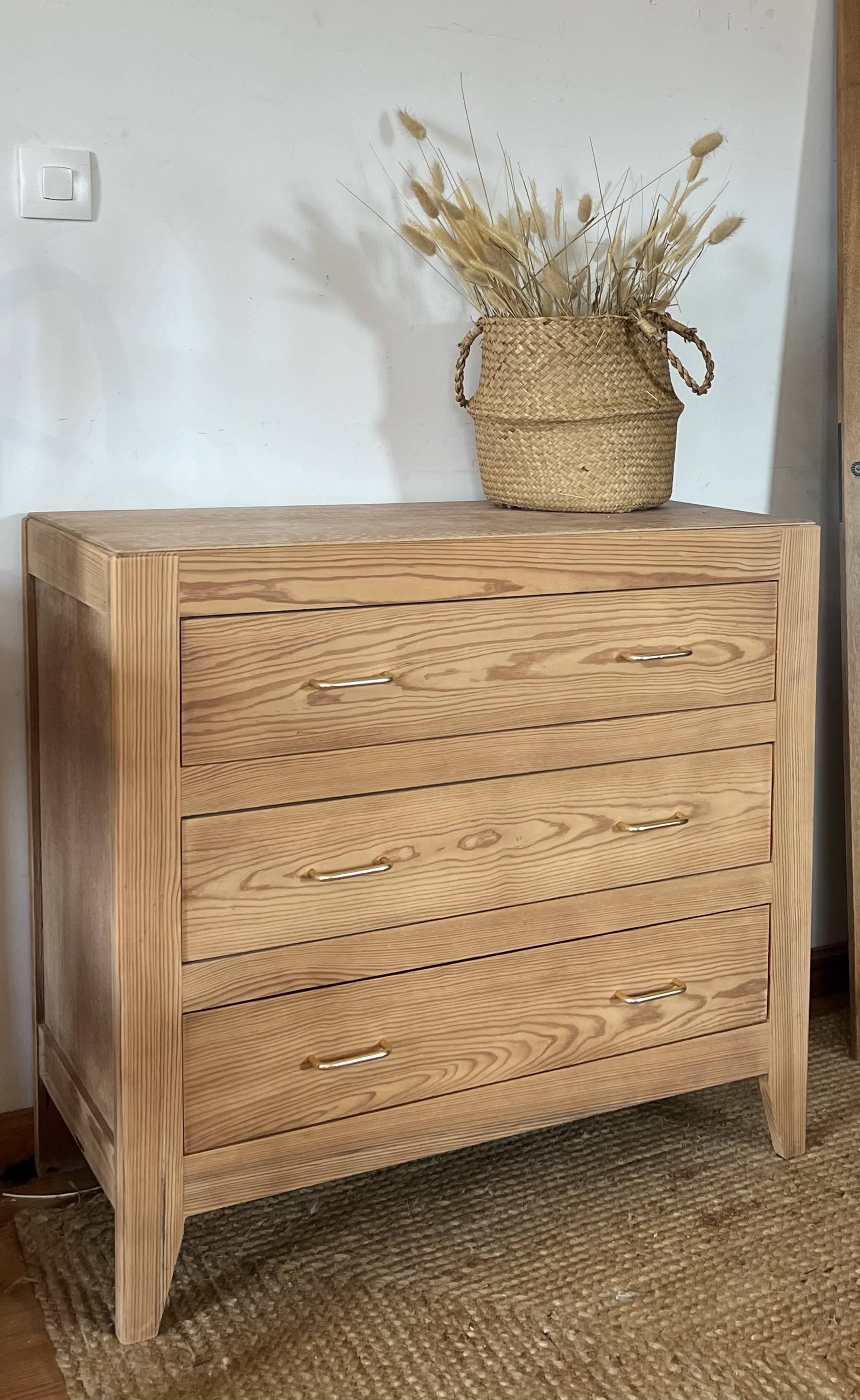 Vintage wooden commode with 3 drawers - tapered legs