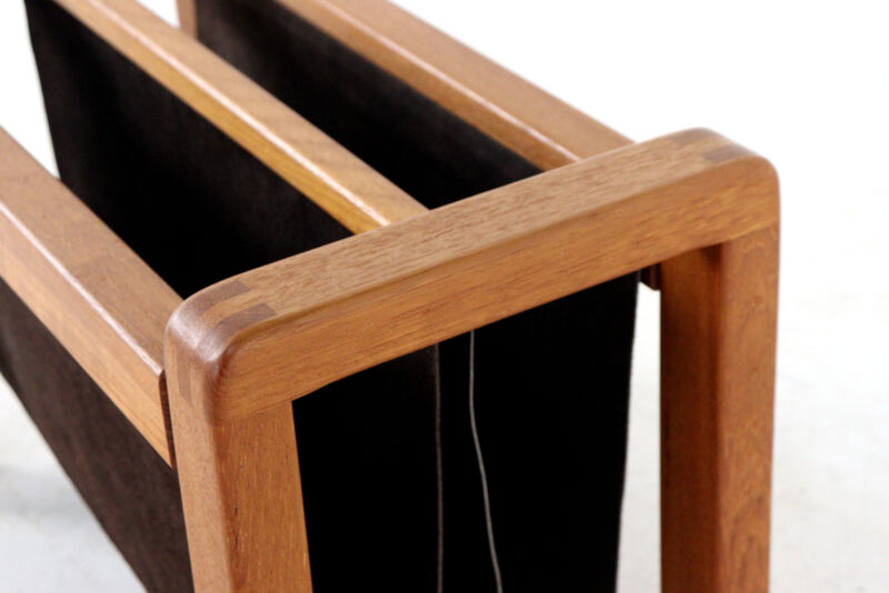 Salling stolefabrik magazine rack with leather in teak