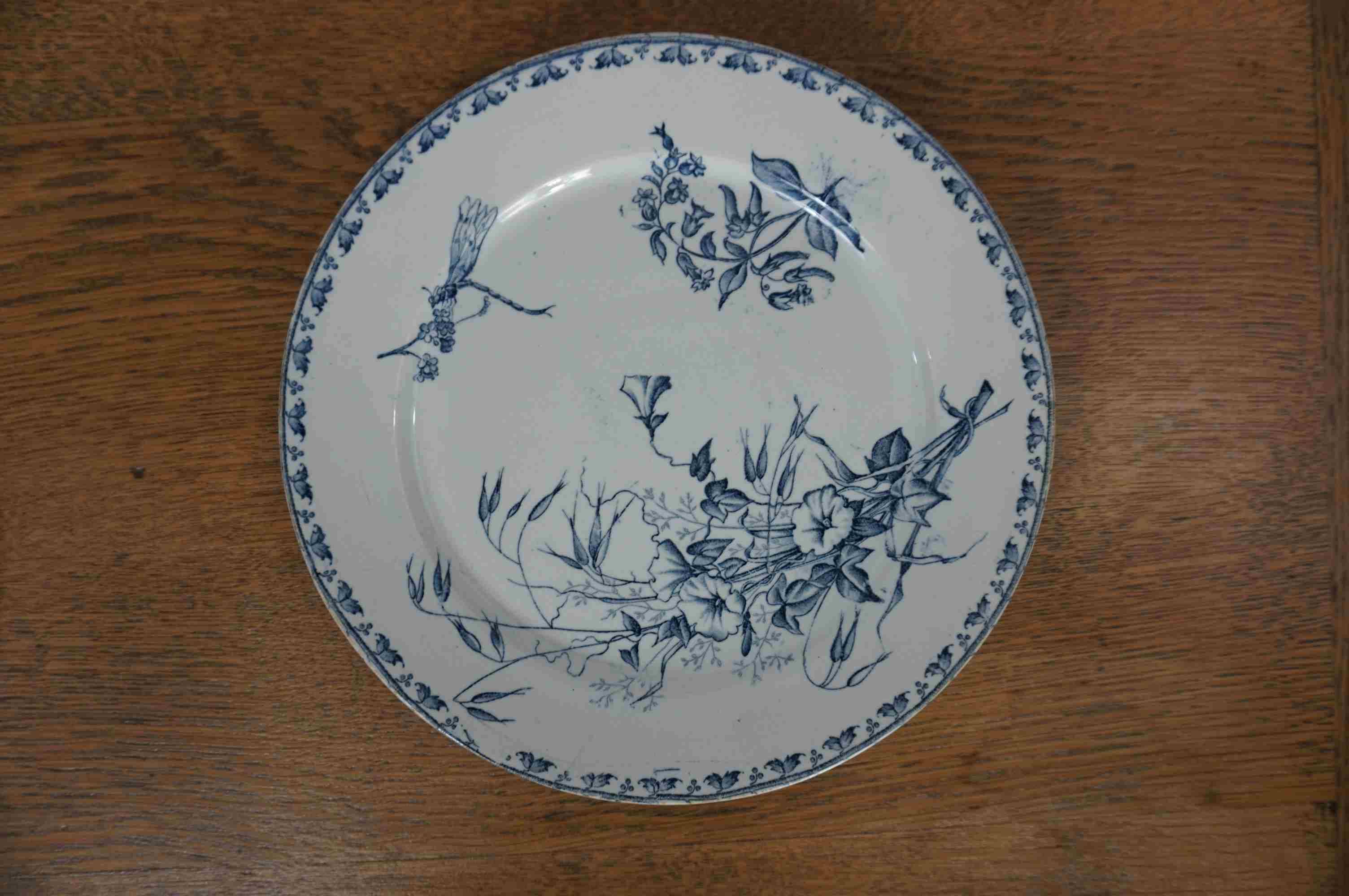 4 Sarreguemines “Carmen” flat plates