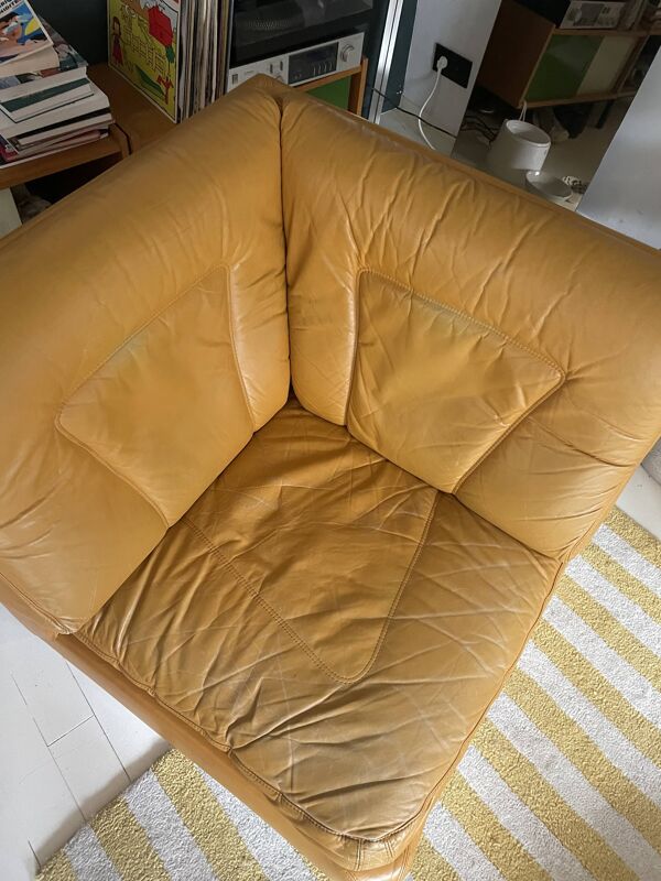 Chauffeuse d'angle Jacques Charpentier en cuir Camel