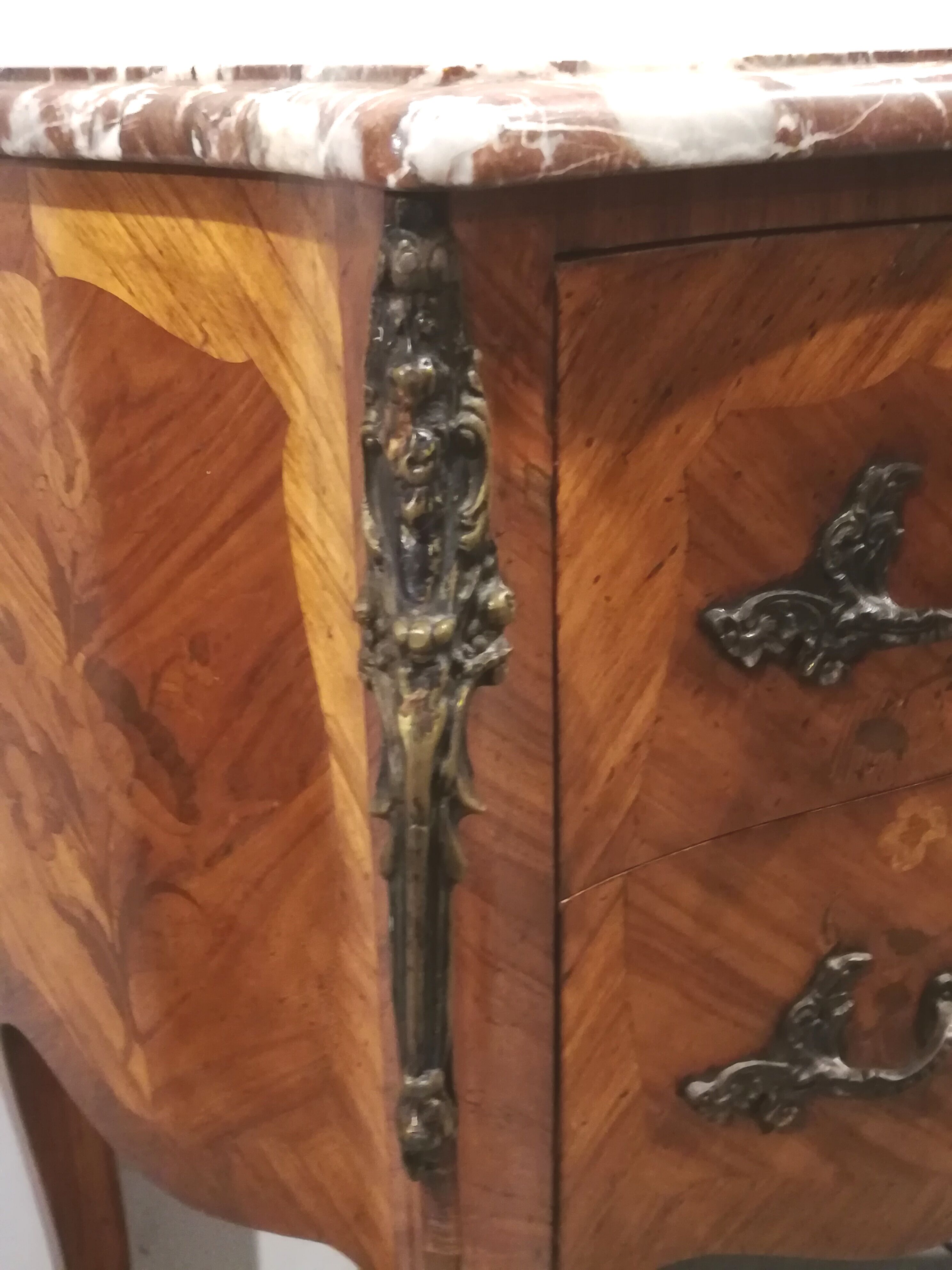 Dresser Louis XV style with marquetry