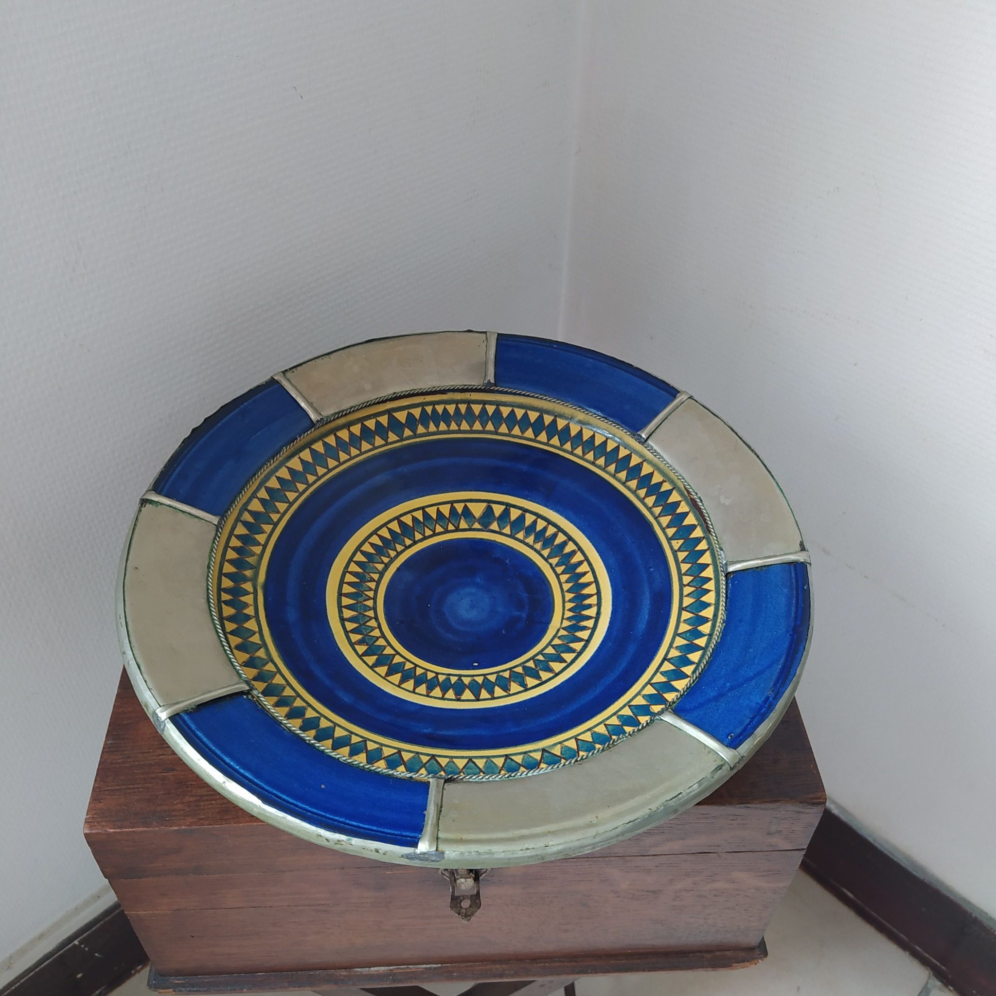 Moroccan dish polychrome faience and silver metal signed