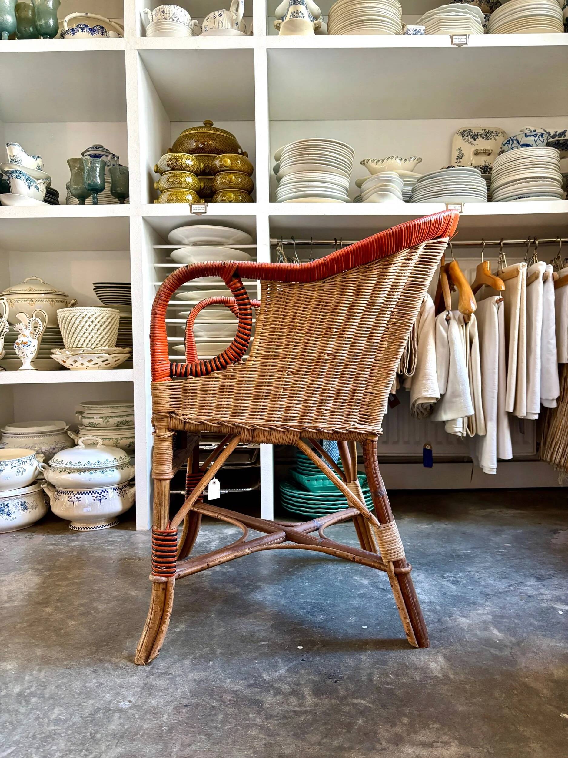 Fauteuil en rotin tressé