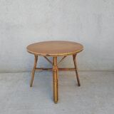 Round rattan coffee table