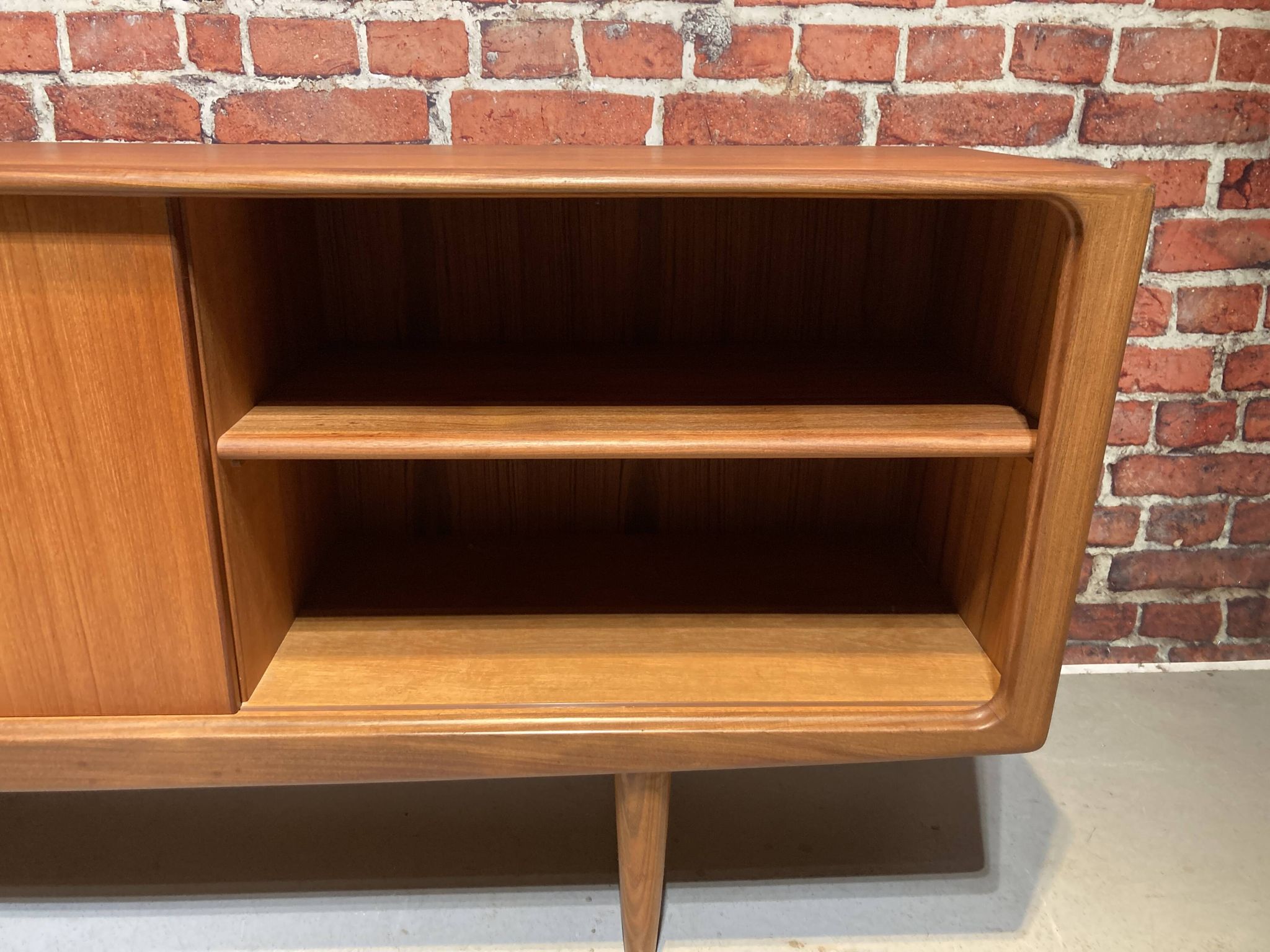 Enfilade en teck par Henry Walter Klein pour Bramin, Danemark années 60