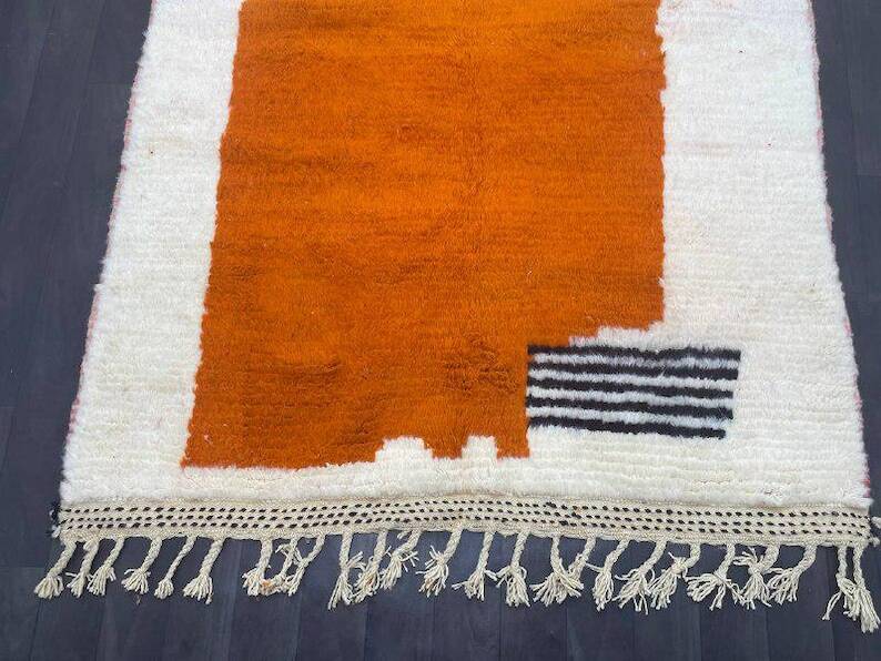 Traditional handmade wool rug 200cm x 300cm