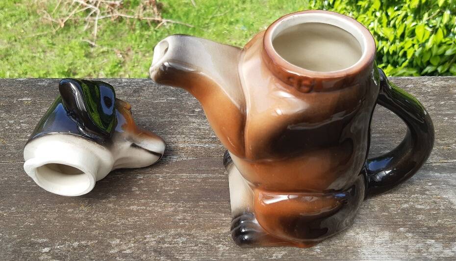 Dog pitcher zoomorphic teapot Cortendorf