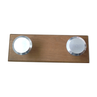Double coat hook