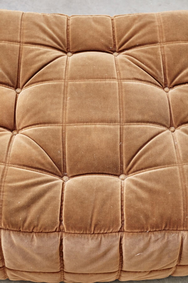 Ottoman collection Kashima by Michel Ducaroy