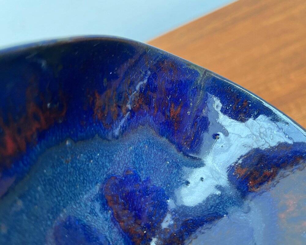 Mid-century German studio pottery bowl by Rainer Doss, 1960s.