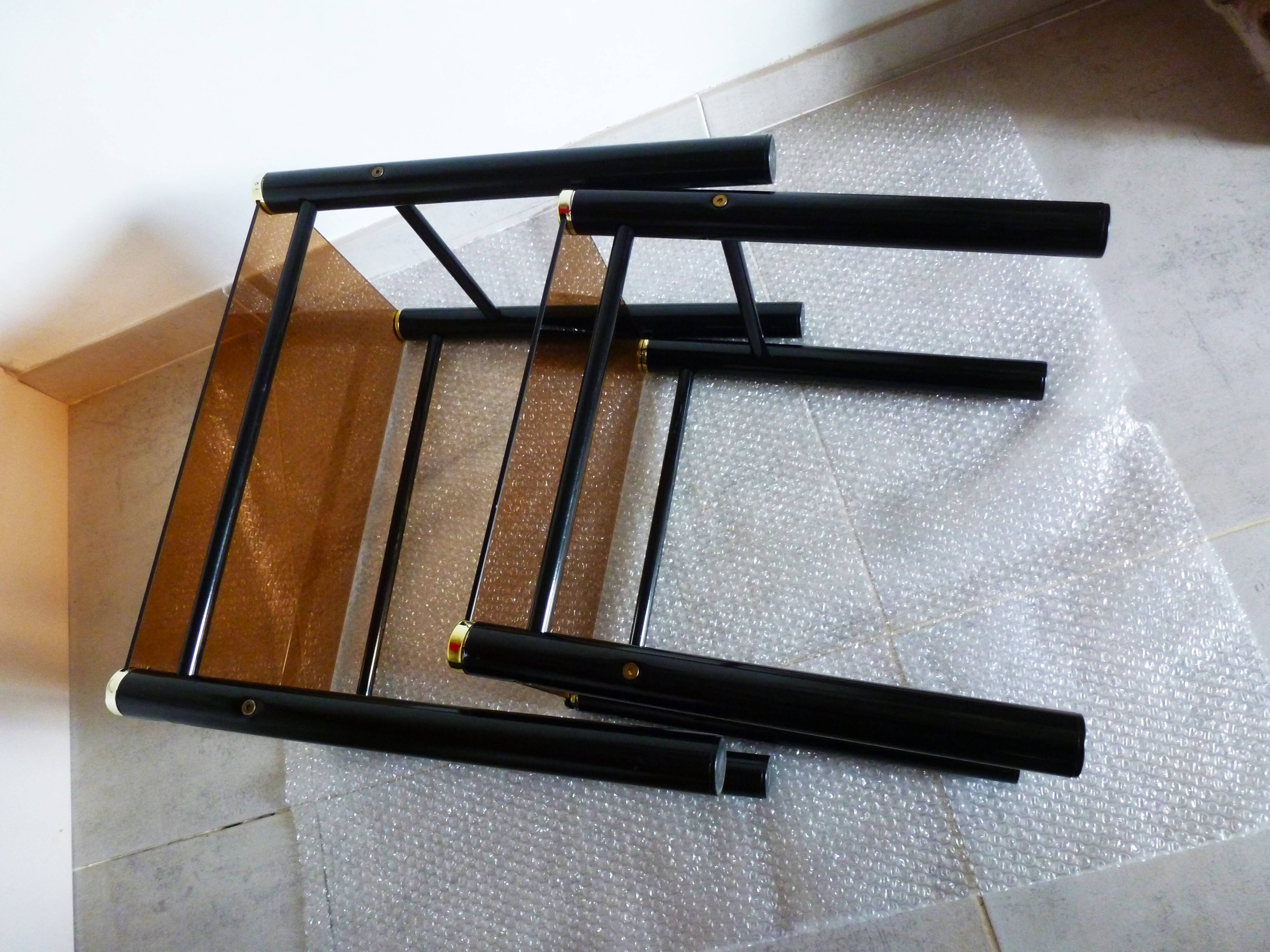 2 glass and chrome side tables, glass and metal coffee tables