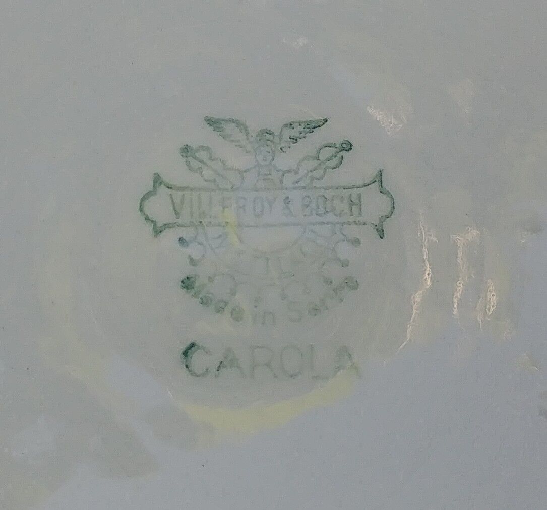 Set of eight hollow plates Villeroy & Boch model CAROLA