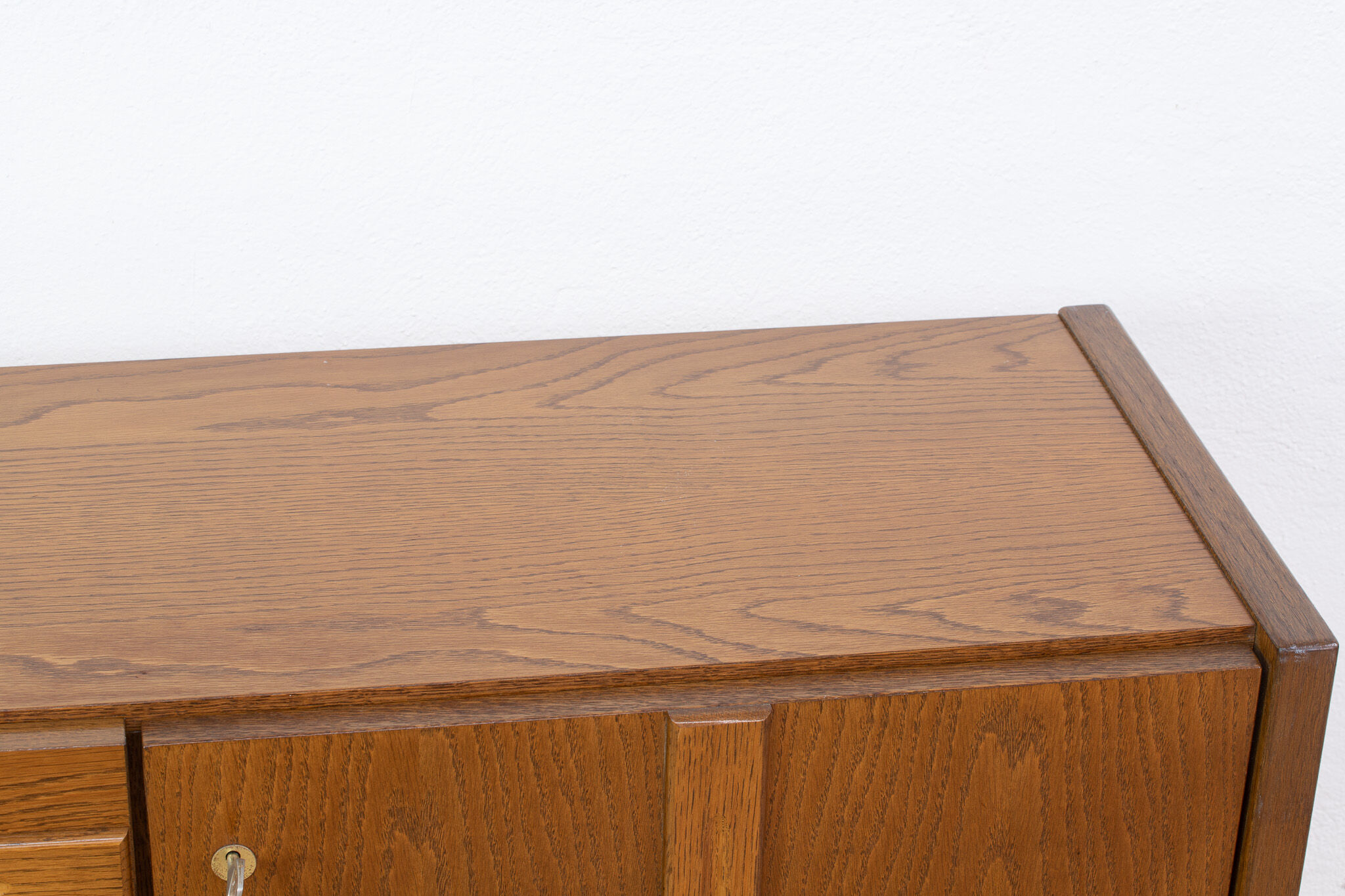 Vintage Scandinavian Enfilade – 116 cm