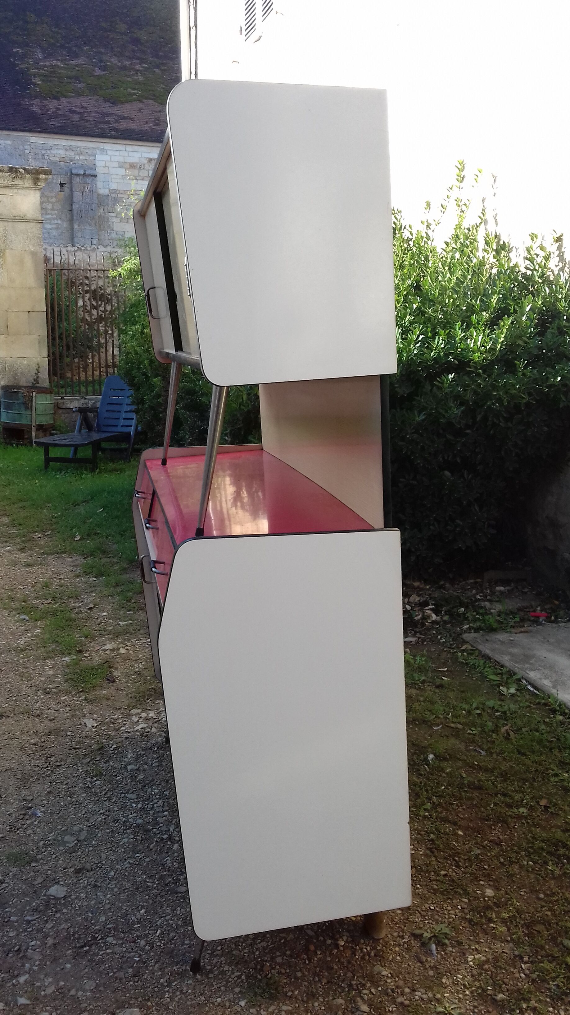 Formica kitchen buffet