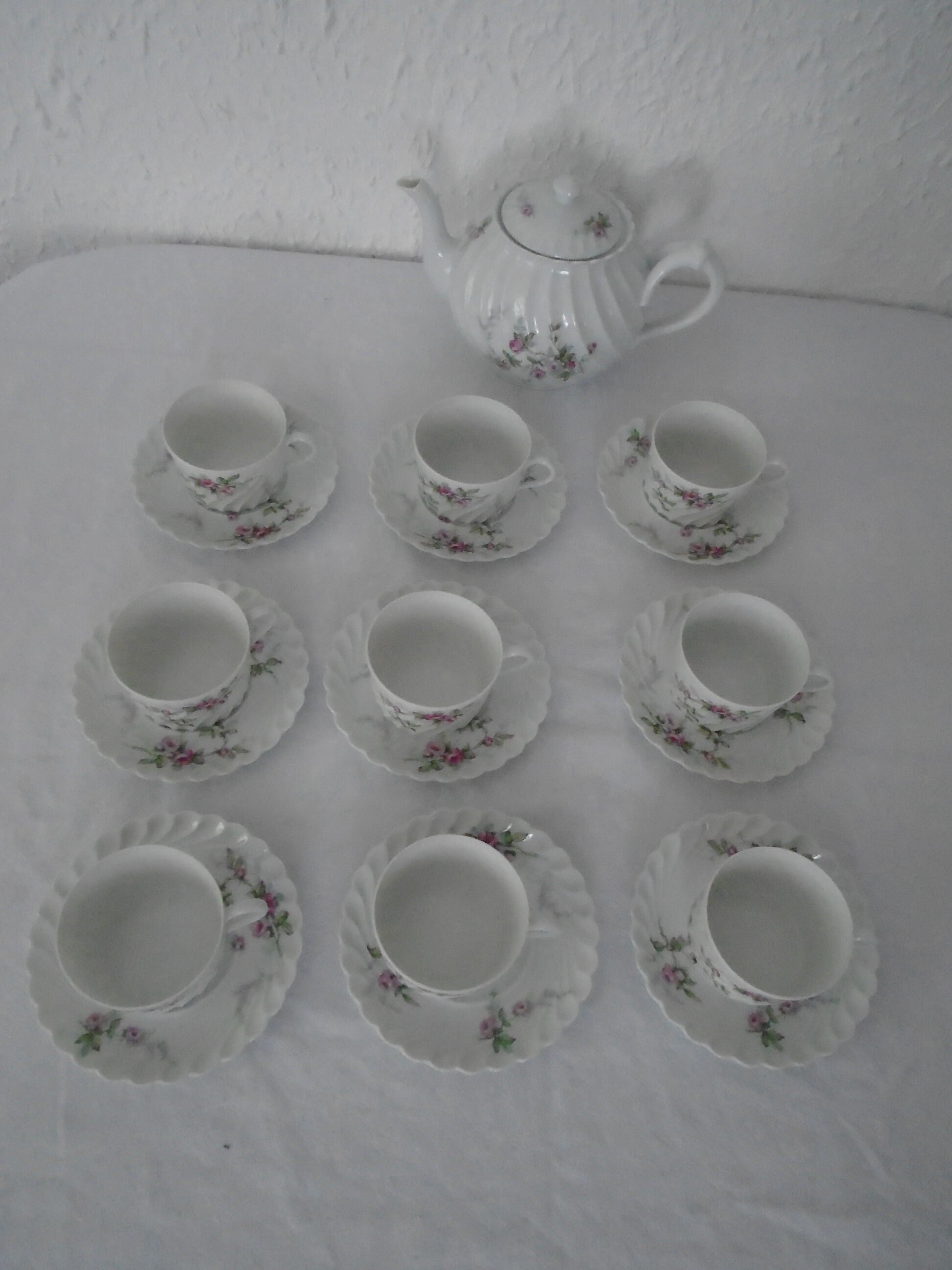 Service 9 Cups & Teapot Haviland model Sylvie small roses Limoges porcelain