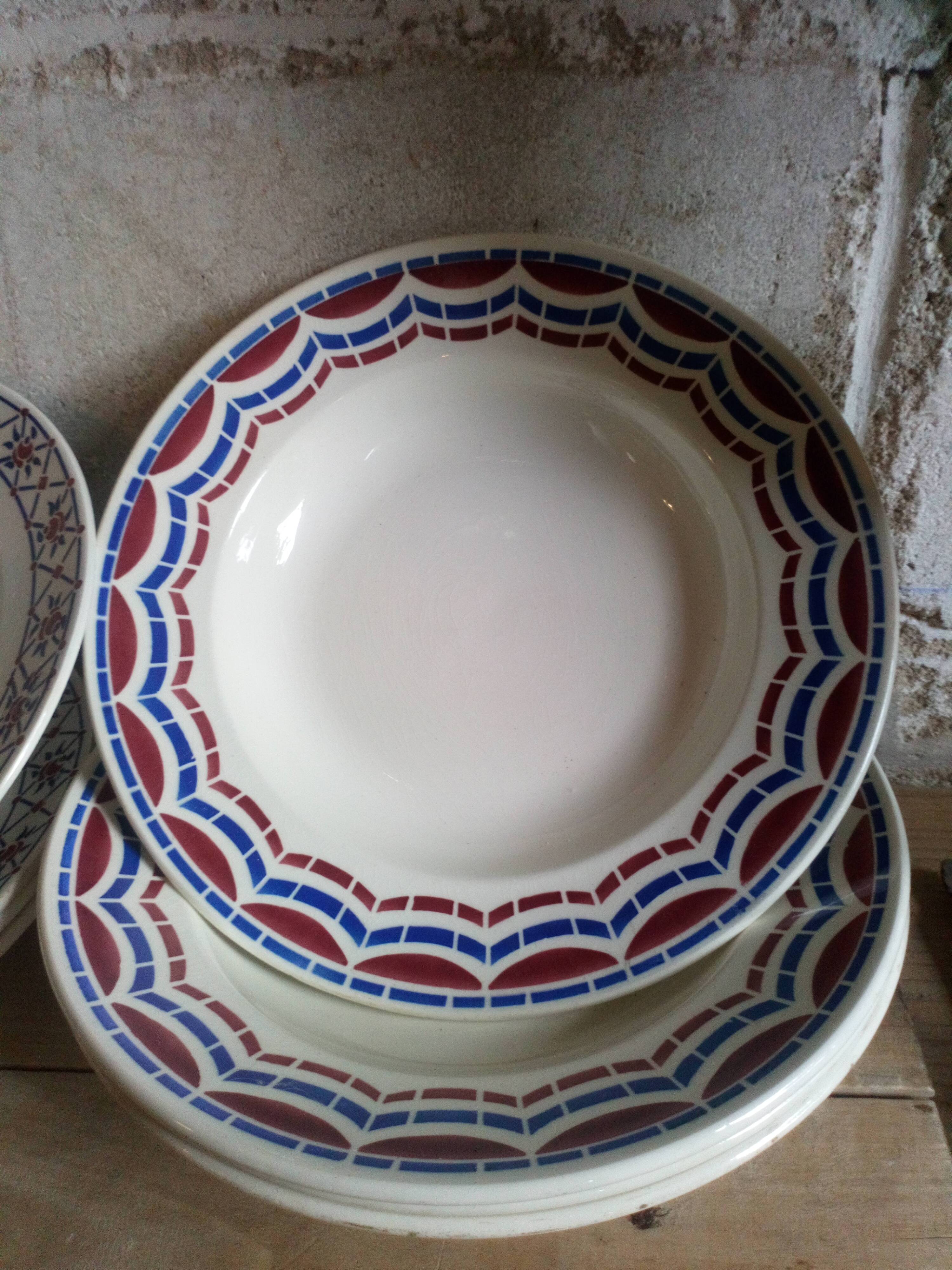Assorted eight old plates of Badonviller and Mill of Wolves