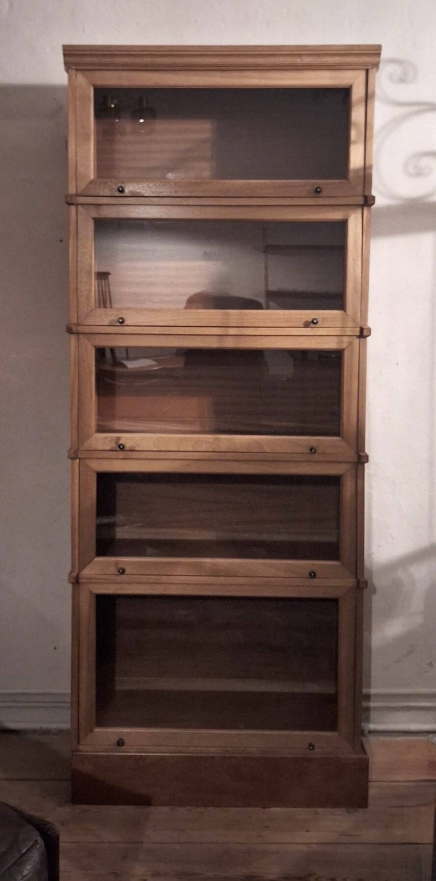 Globe-Wernicke stacking 'barrister's bookcase', USA 1920