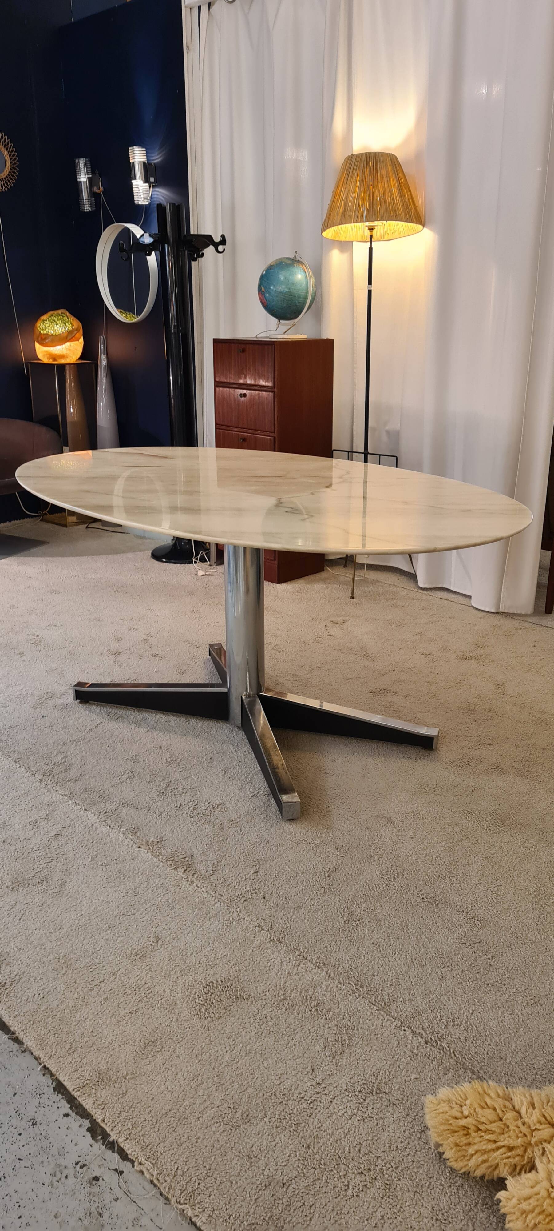 Oval marble dining table from the 1970s.