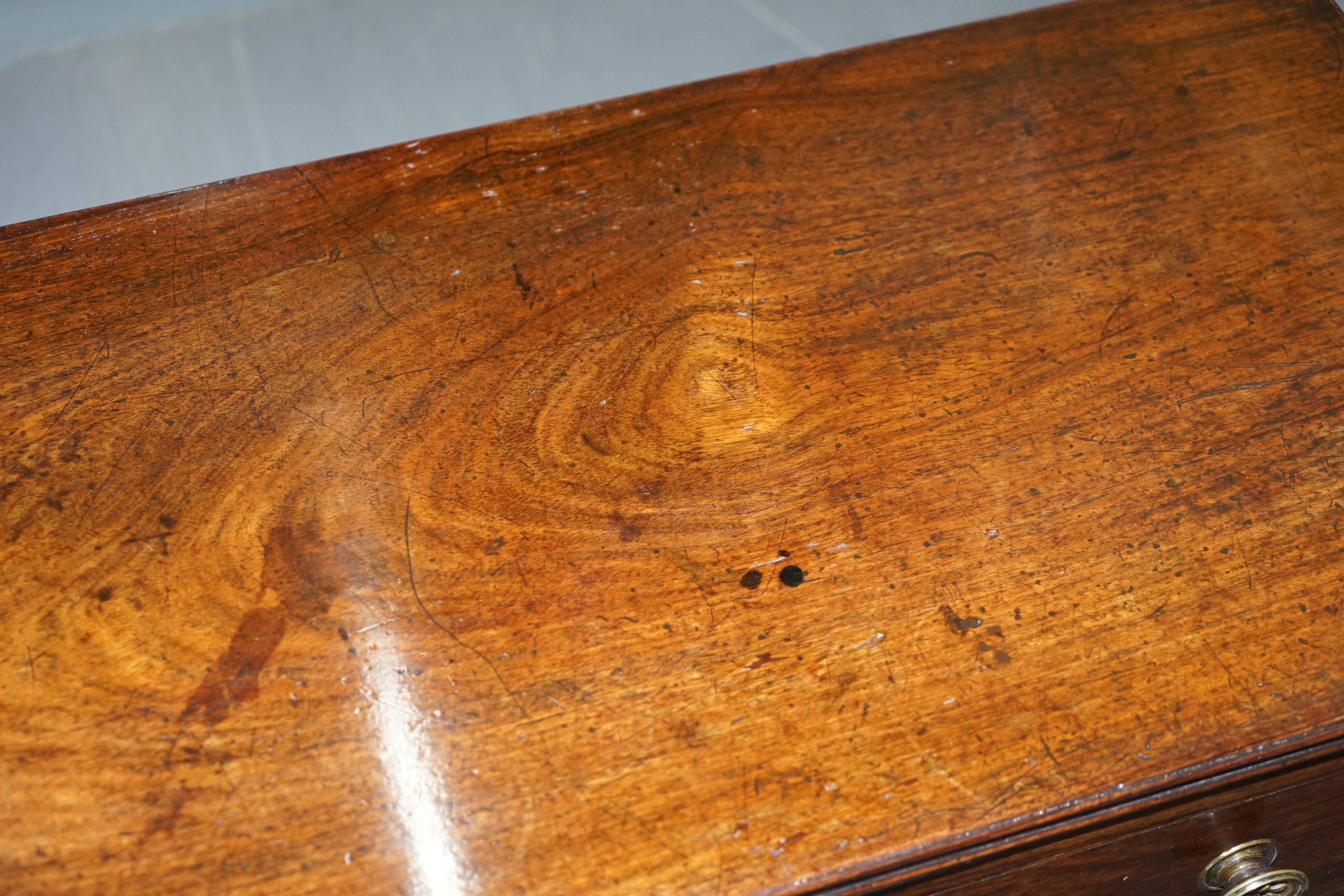 Library secretary George III in Cuban mahogany by Gillows, circa 1790.