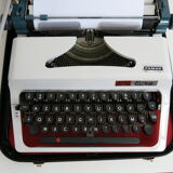 Typewriter Daro Erika Model 60