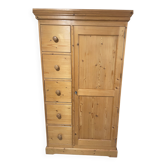 Armoire en pin massif