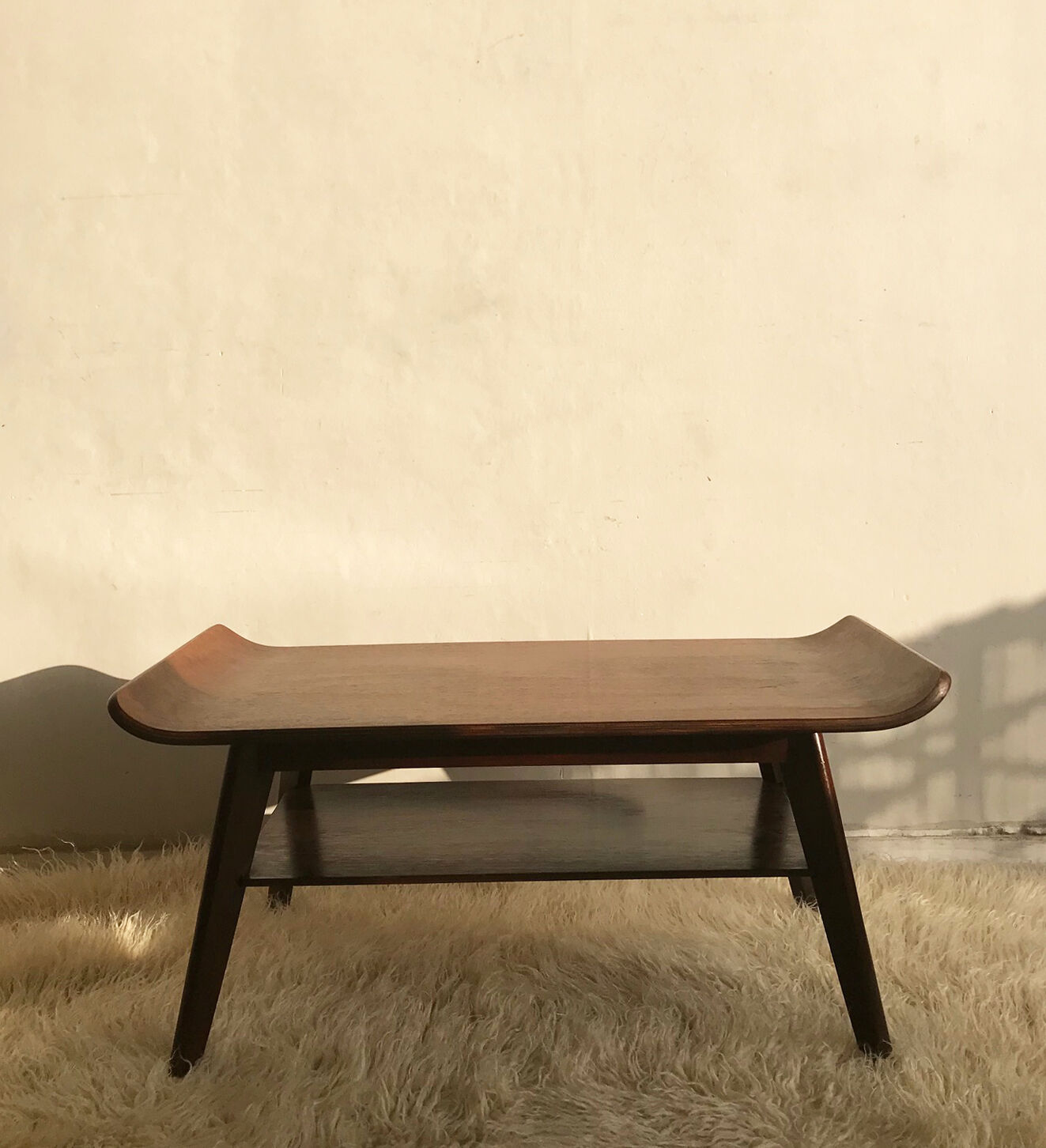 Table basse du designer Ewart Myer, années 1950