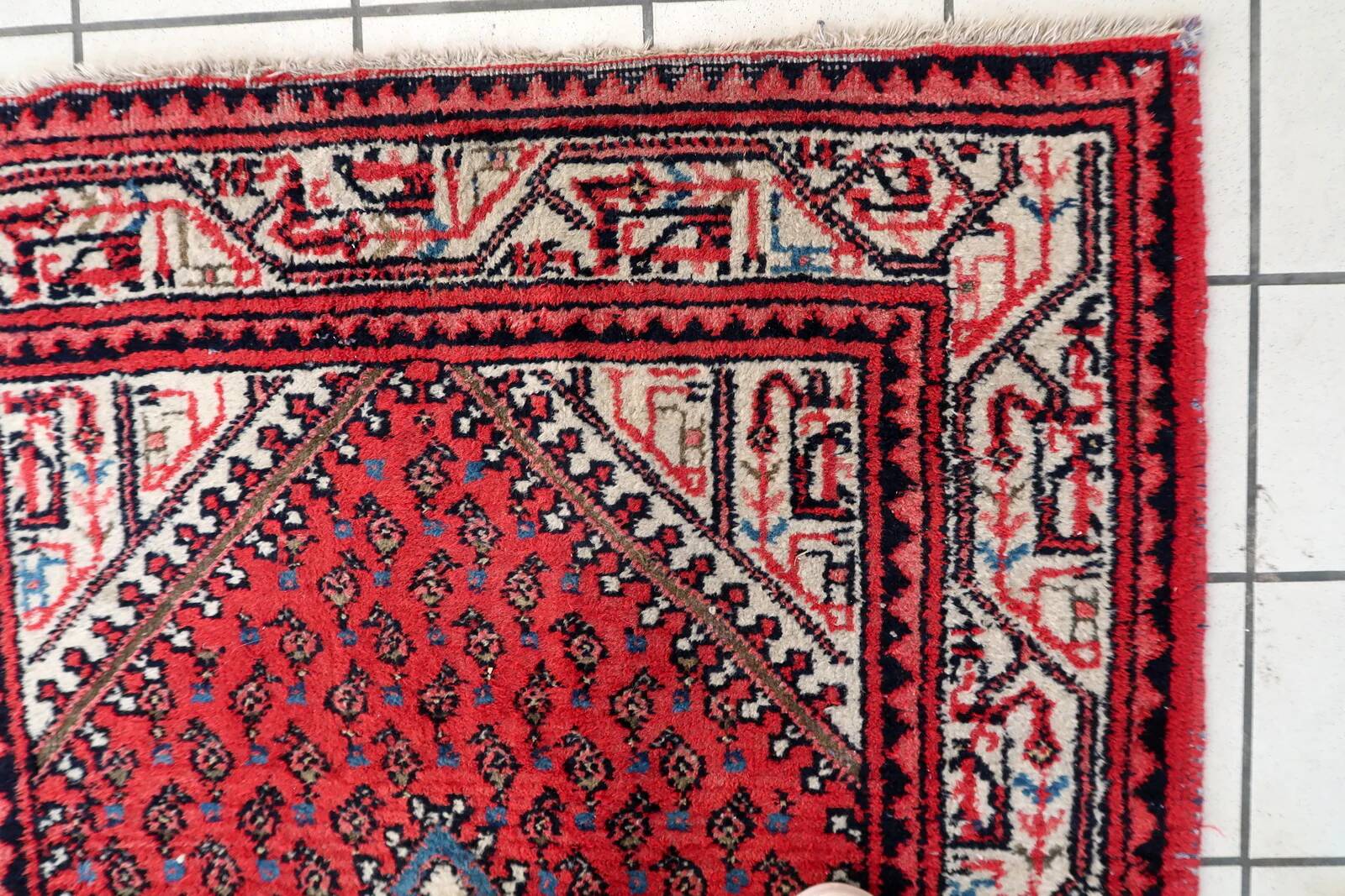 Vintage 1960s Indian Seraband rug 103cm x 156cm - 1C1251