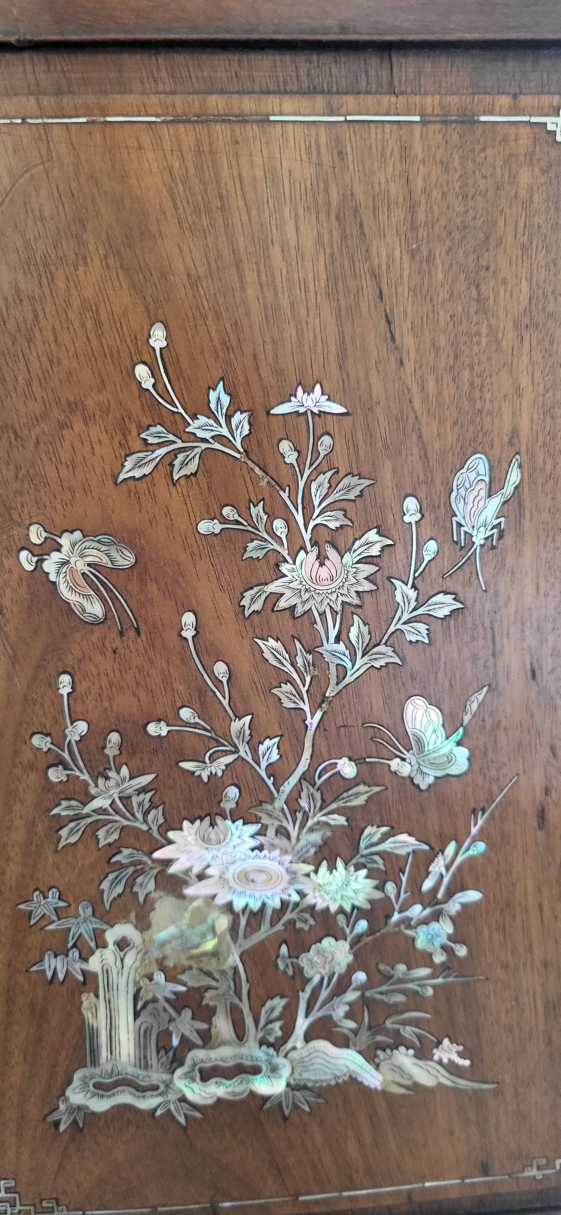antique Chinese cabinet