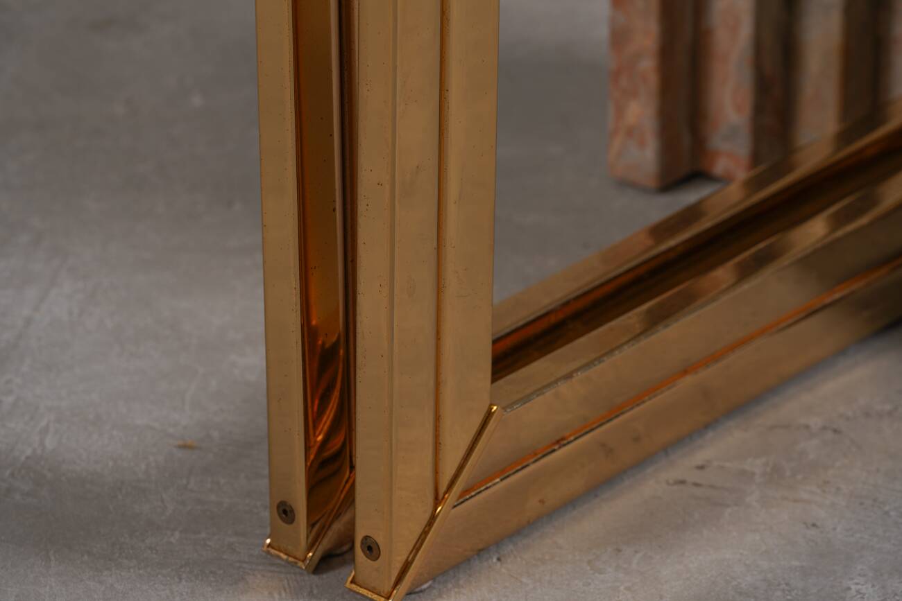 Table basse en marbre et laiton par Italo Valenti, Italie, années 1970.