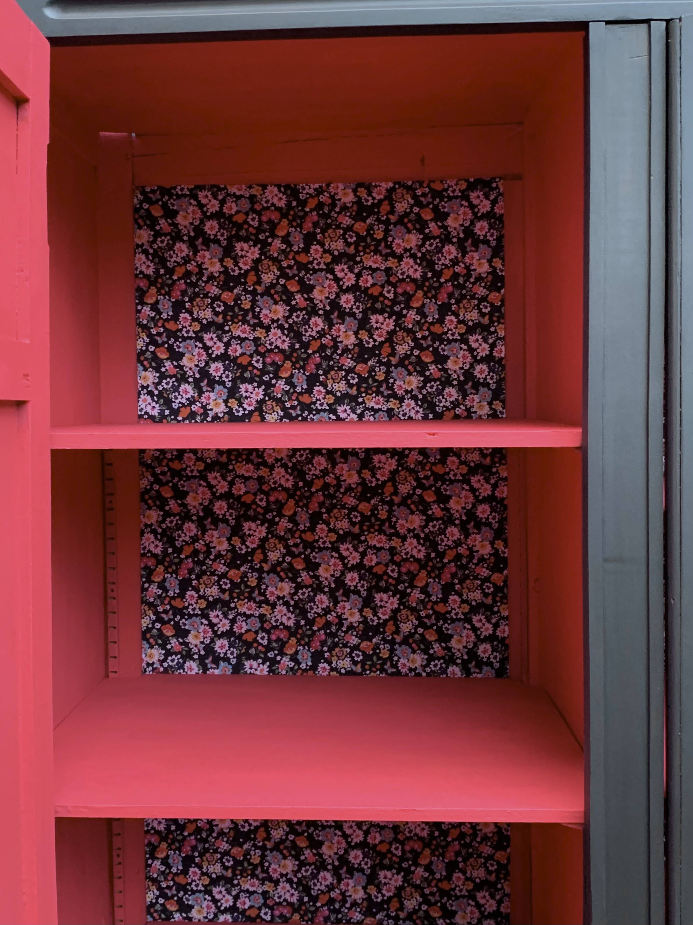 Parisian glazed hotel wardrobe 1930