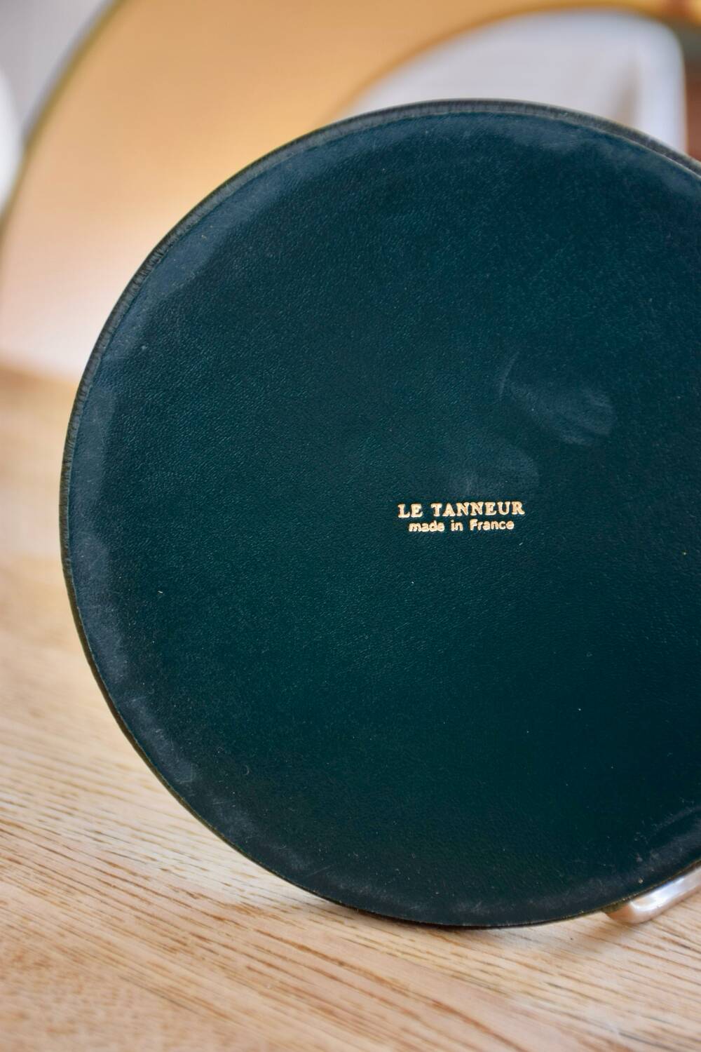 Duo of Le Tanneur lamps in leather and brass