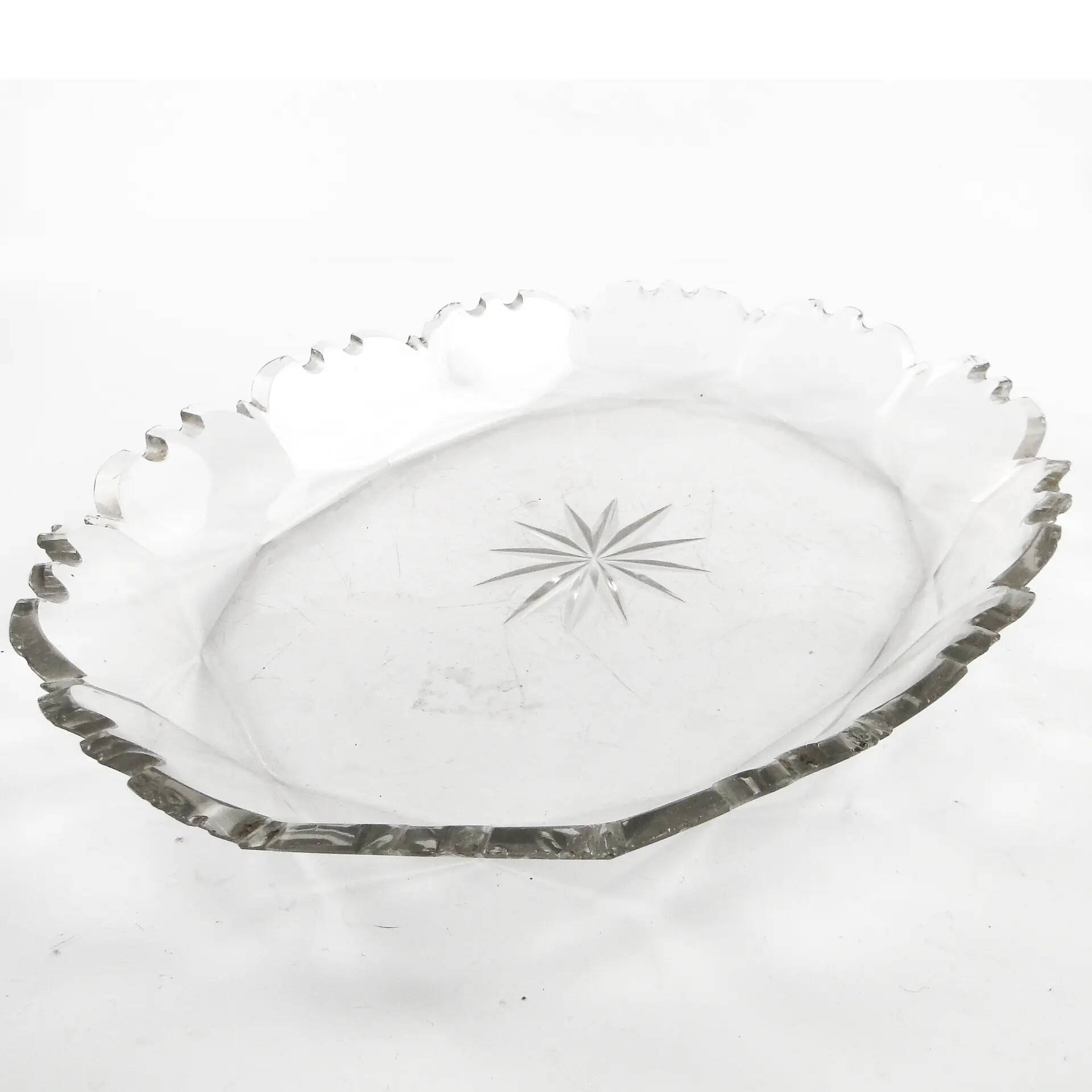 Plat Biedermeier, cristal transparent, République tchèque, 19e siècle