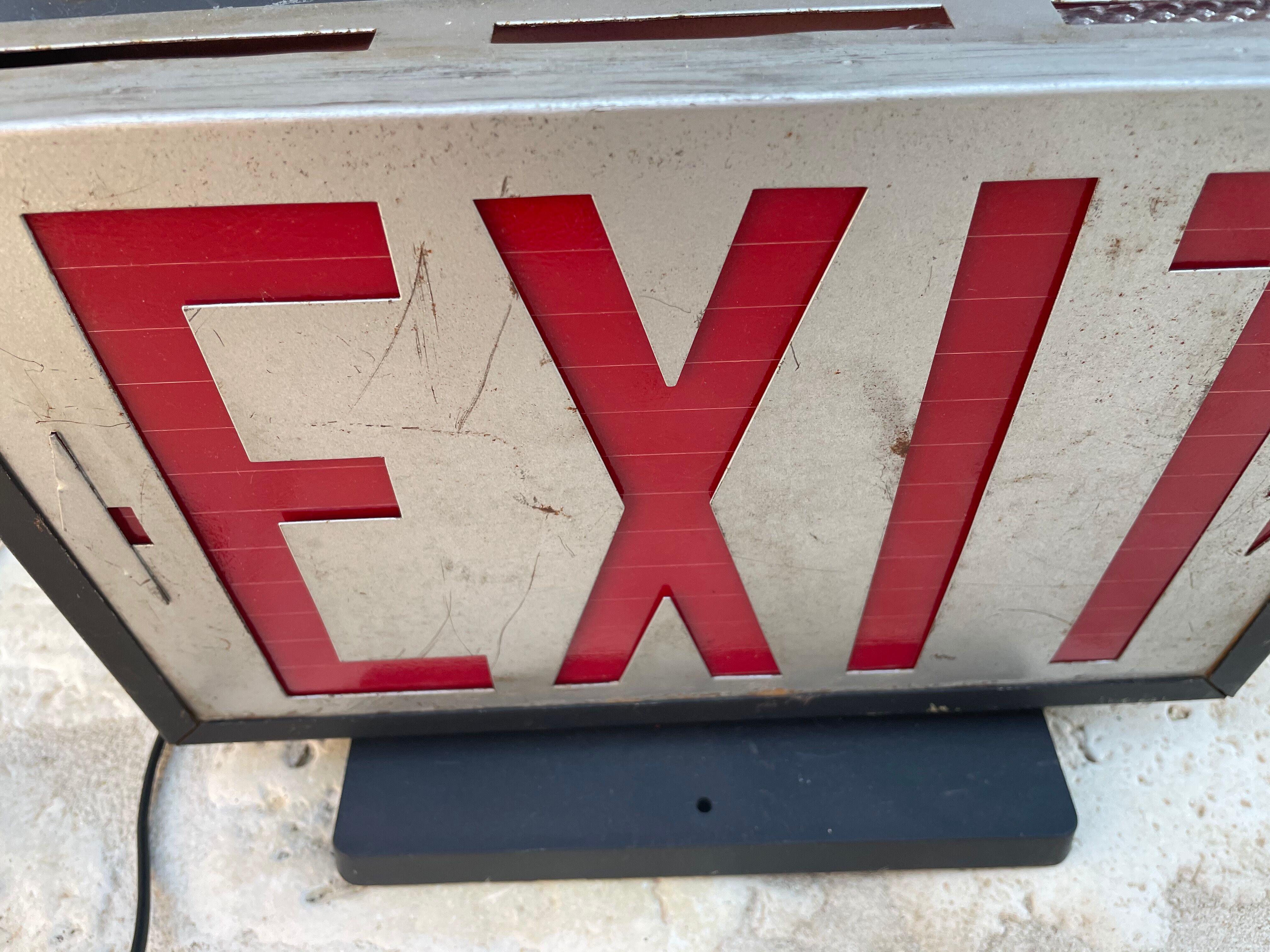 Exit Usa case