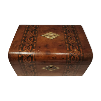 Boite a bijou en bois