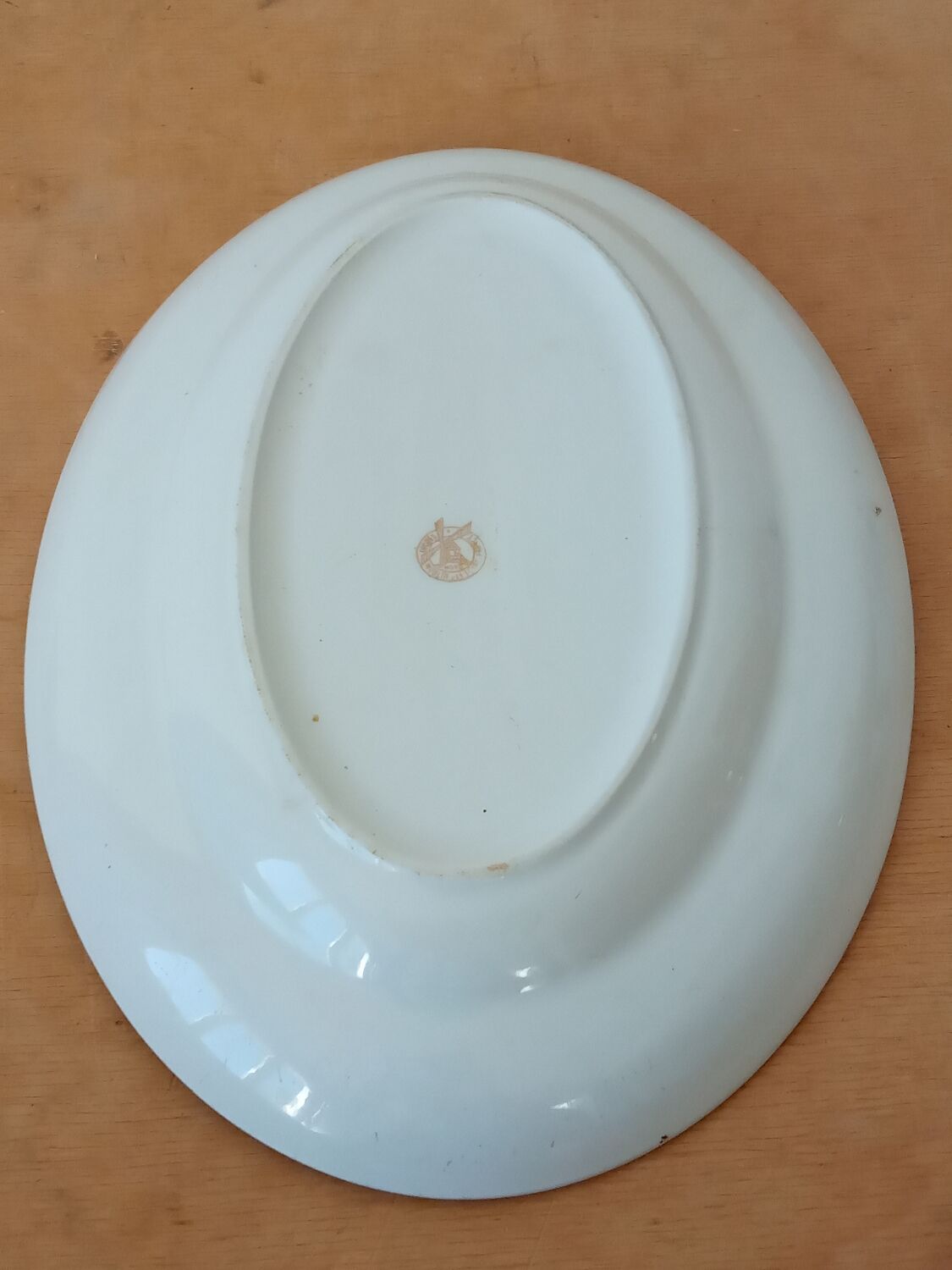 Moulin des Loups serving dish