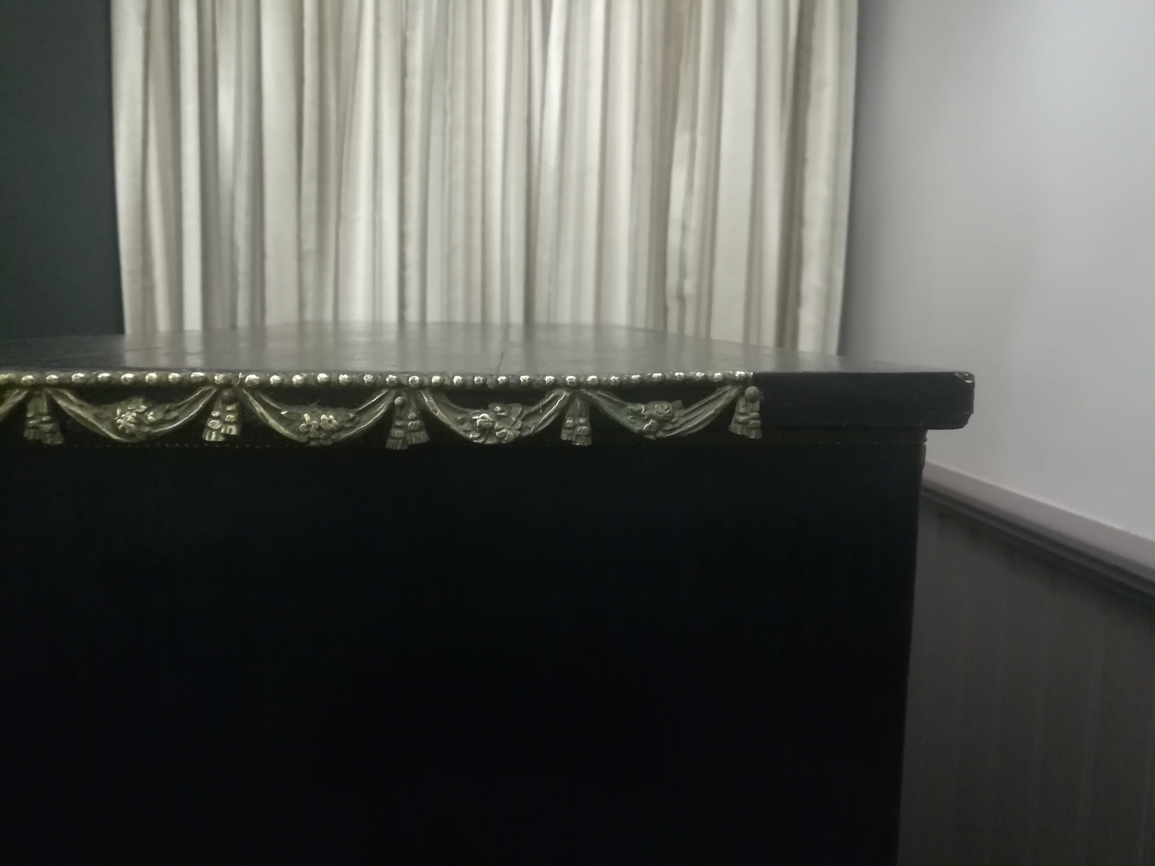 Napoleon III showcase lacquered black and gilded bronze