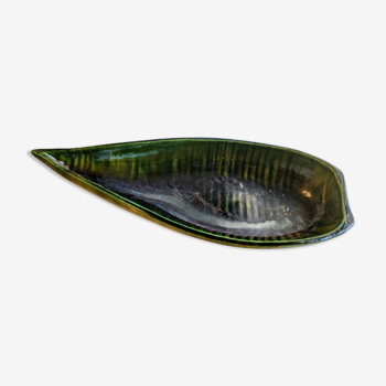 Accolay's green ceramic canoe cut