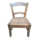 Chaise en bois pour enfant